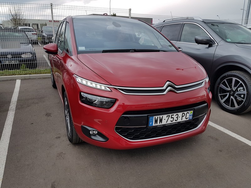 Avis-mandataire-auto-Emotors-Citroen-C4-picasso-Feel-bluehdi-150-s-s-eat6.