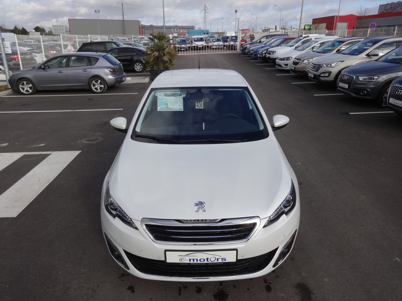 Avis-mandataire-auto-Emotors--Peugeot-308-allure-puretech-110-plus-jantes-17-.