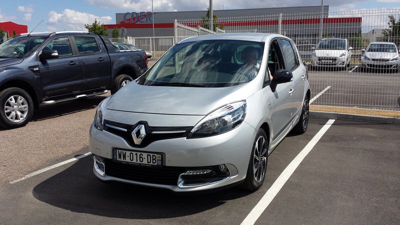 Avis-mandataire-auto-Emotors--Renault-scenic-iii-bose-dci-110-edc-.