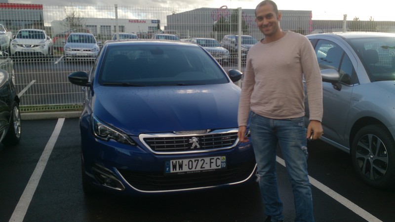 Avis-mandataire-auto-Emotors--Peugeot-308-gt-line-puretech-130-eat-plus-driver-sport-.