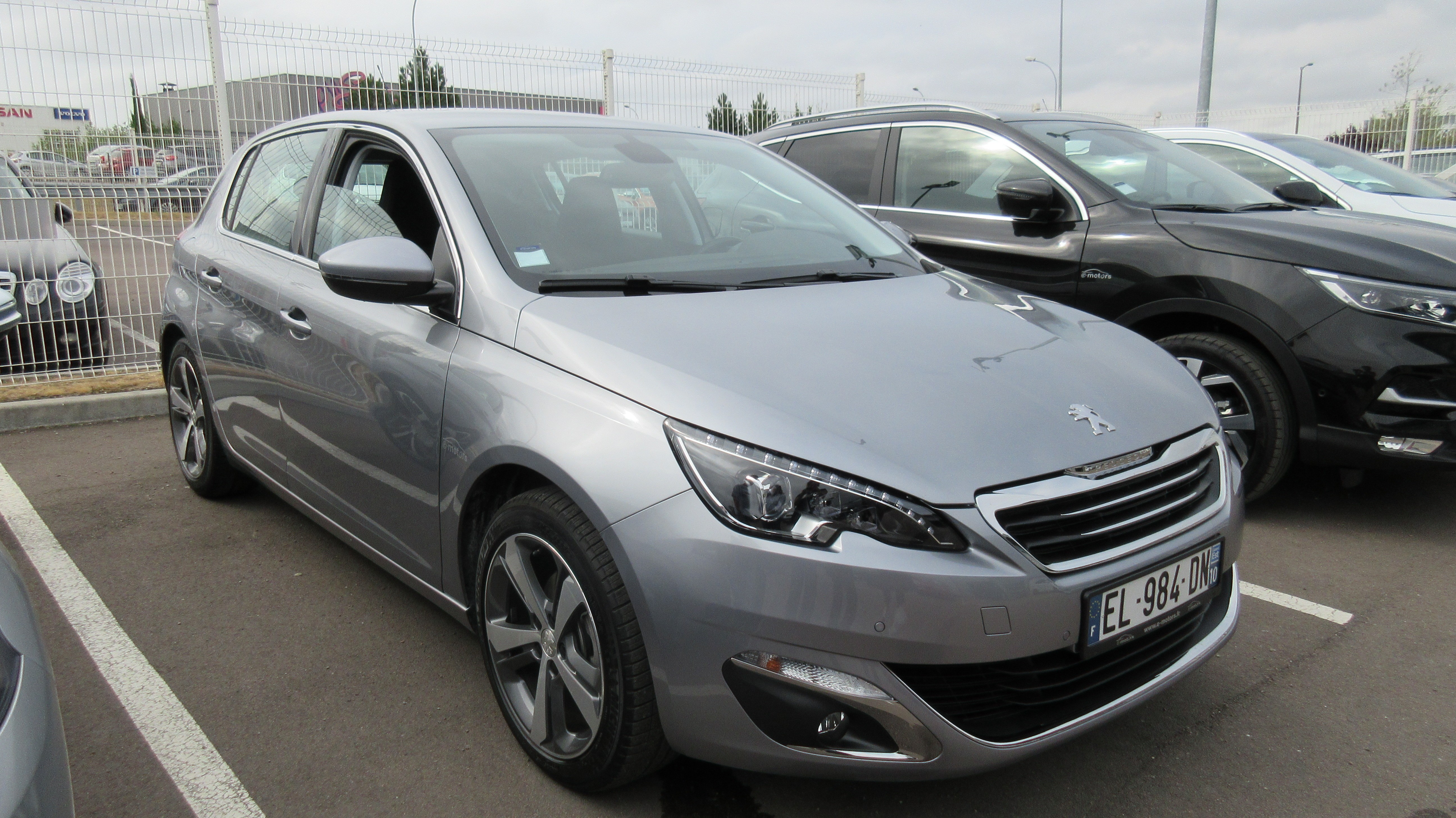 Avis-mandataire-auto-Emotors-Peugeot-308-Allure-puretech-130-plus-ja-17-plus-cam-ra.