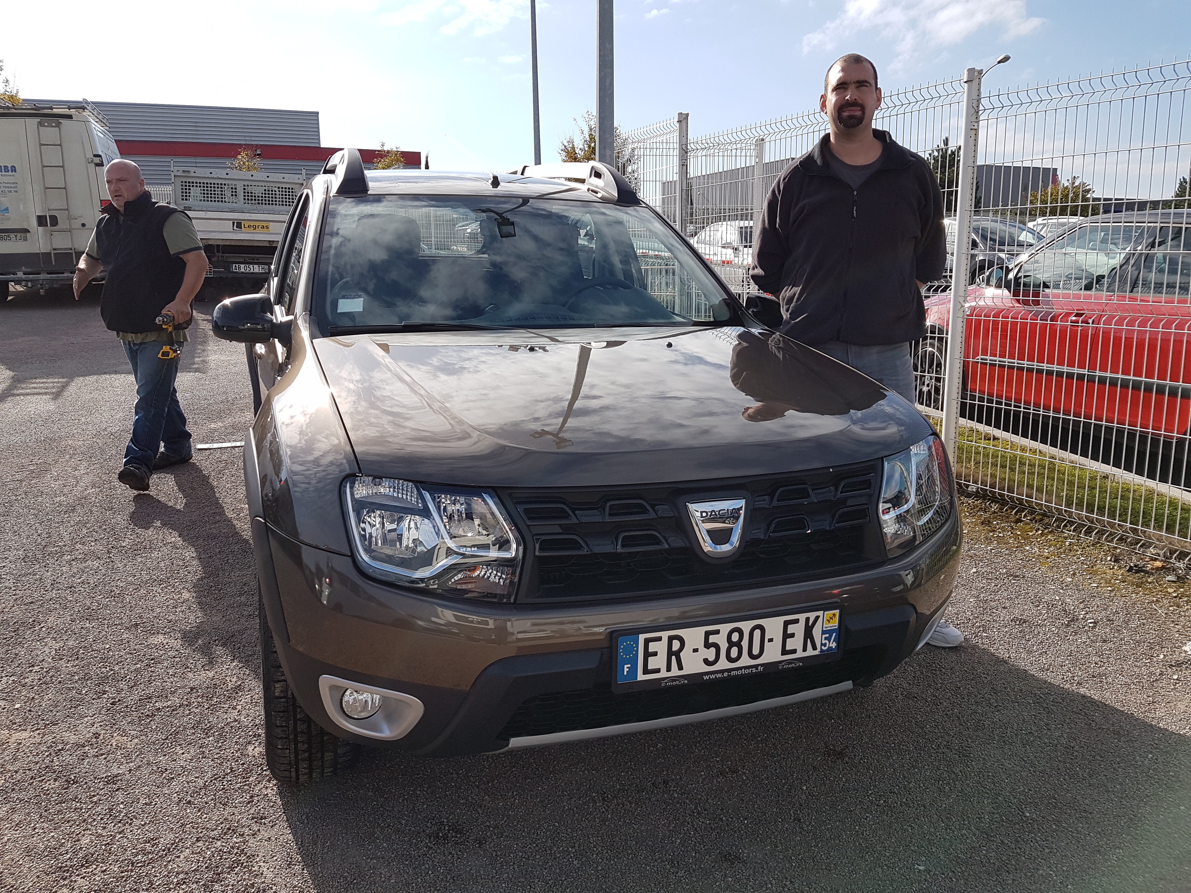 Avis-mandataire-auto-Emotors-Dacia-Duster-Black-touch-dci-110-edc-4x2.