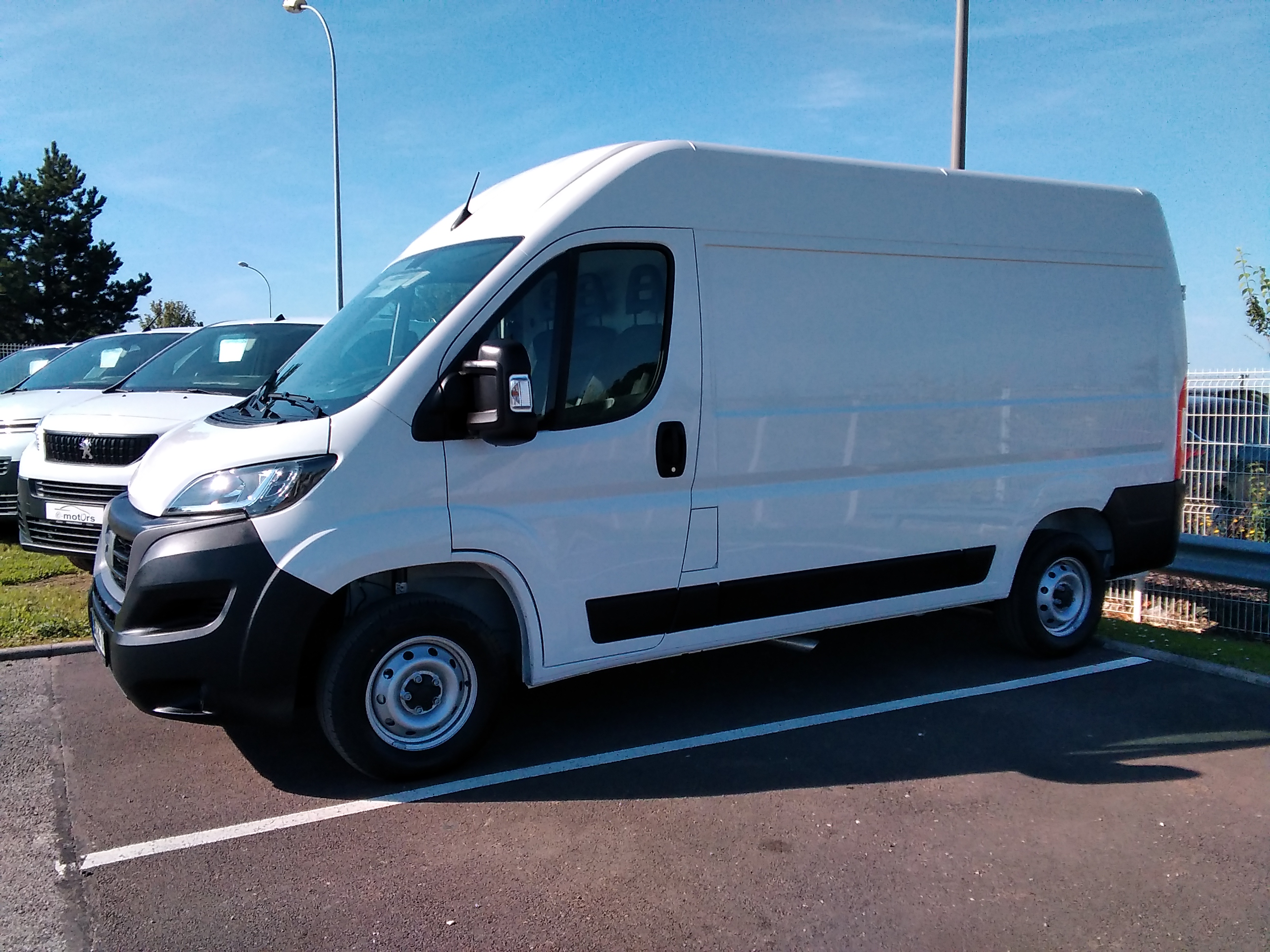 Avis-mandataire-auto-Emotors-Fiat-Ducato-fourgon-Evoluzione-3-5-m-h2-140-plus-gps-plus-cam-ra-plus-portes-270.