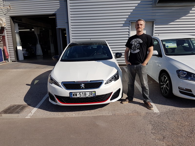Avis-mandataire-auto-Emotors-Peugeot-308-Gti-thp-270-plus-toit-vitr-plus-alarme.