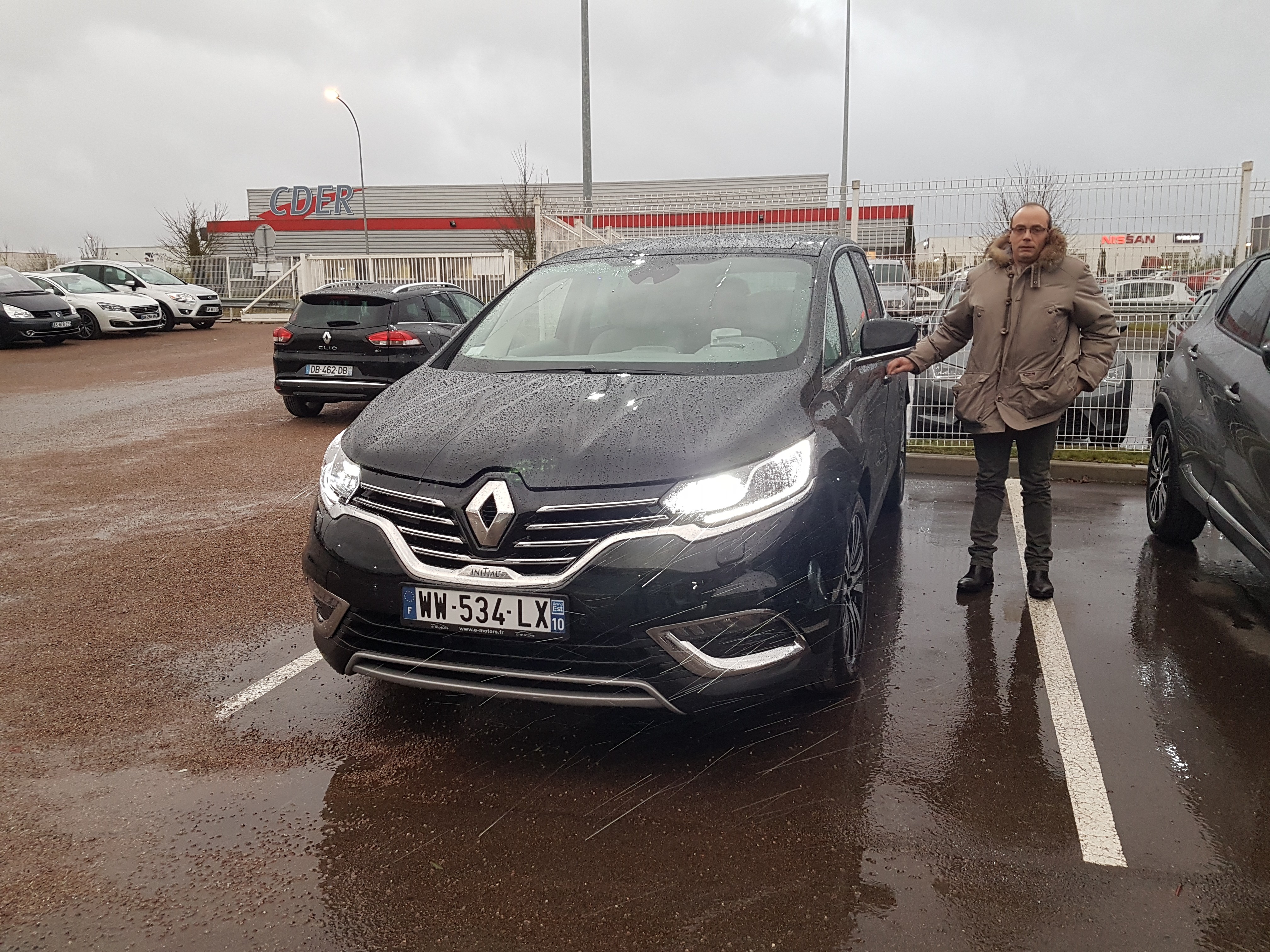 Avis-mandataire-auto-Emotors-Renault-Espace-Initiale-paris-dci-160-energy-edc-7places-plus-toit-vitr.