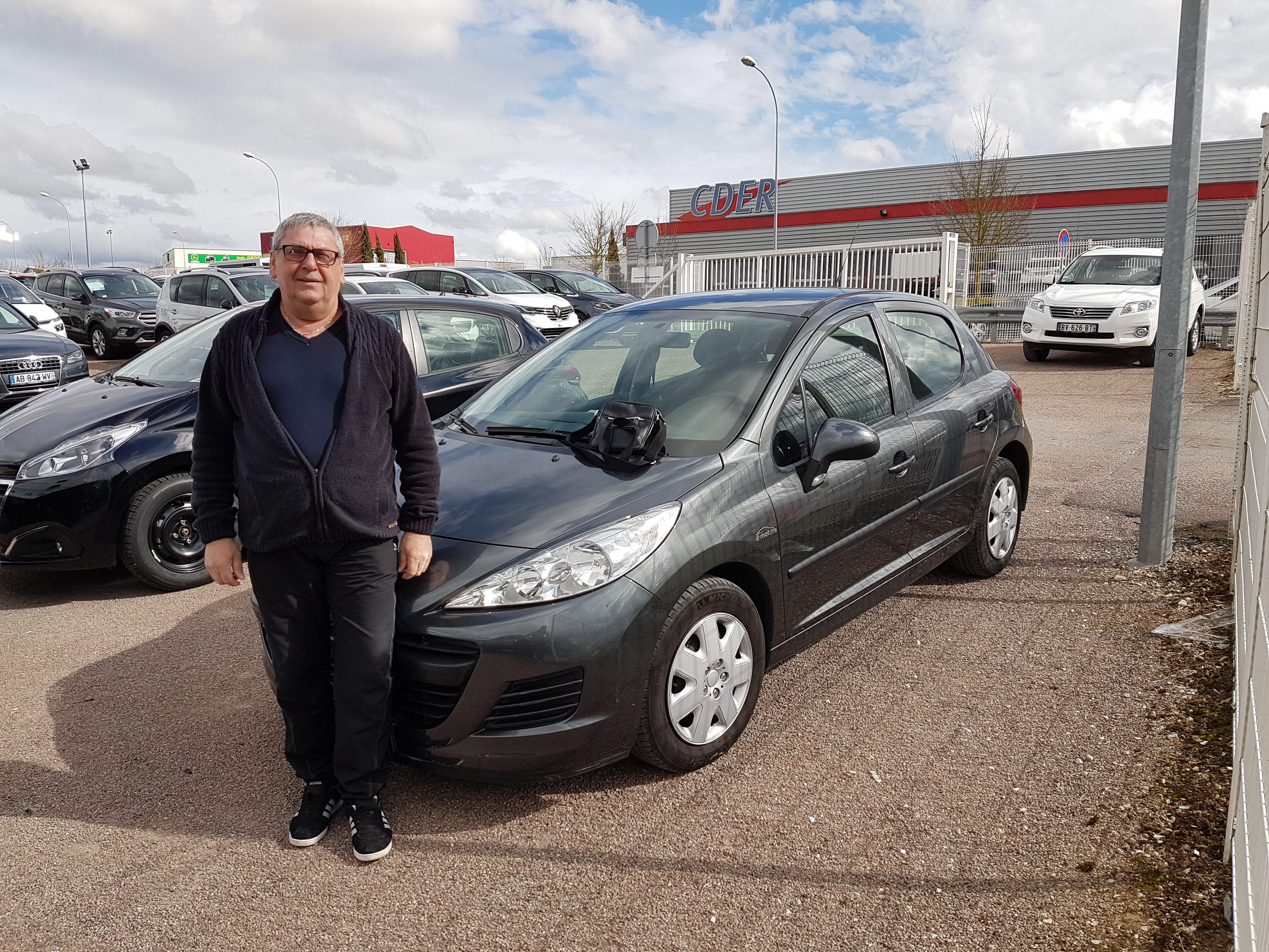 Avis-mandataire-auto-Emotors-Peugeot-207-1-4-hdi-70ch-blue-lion-active-5p.