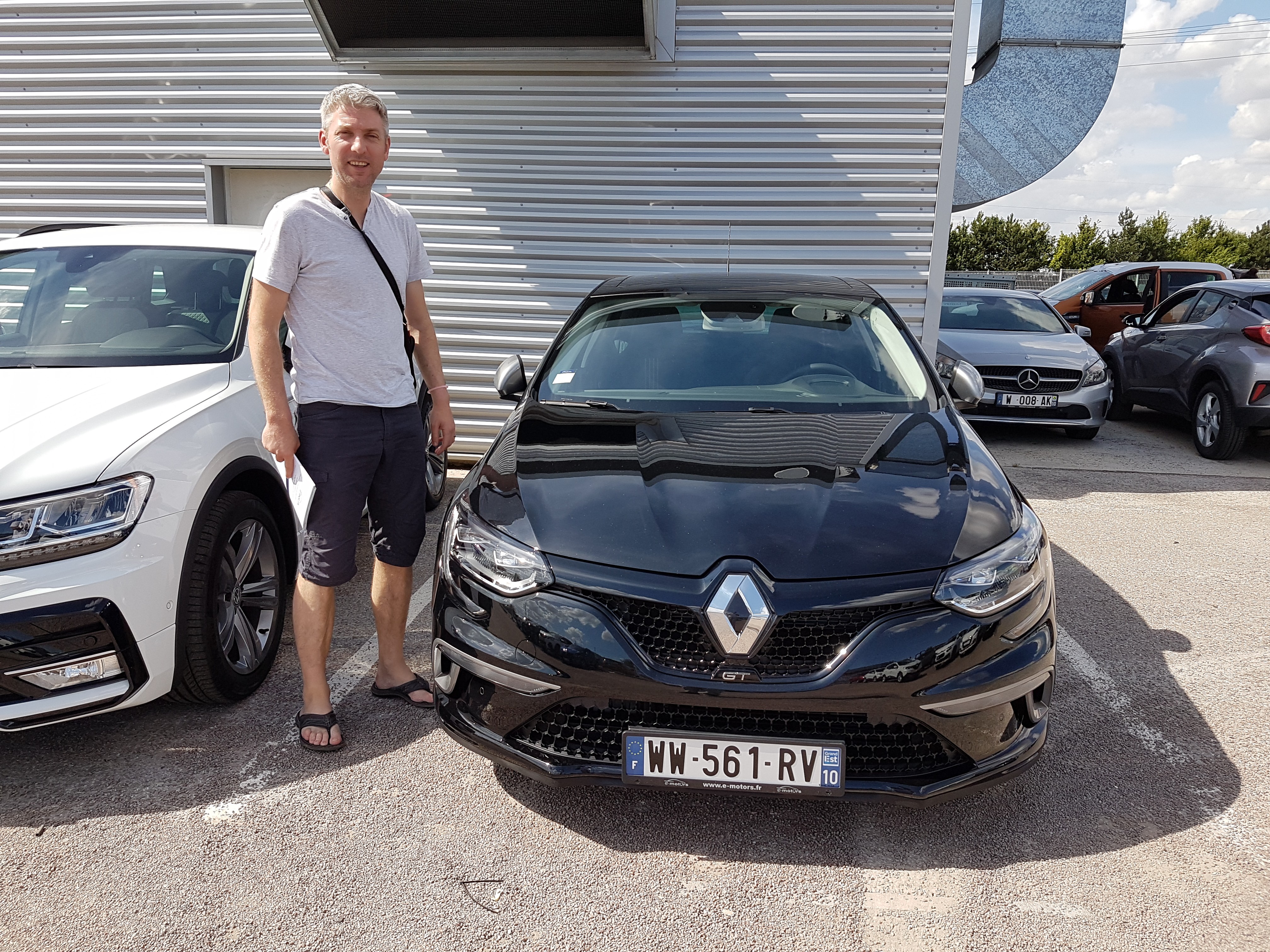 Avis-mandataire-auto-Emotors-Renault-Megane-iv-berline-M-gane-iv-berline-gt-tce-205-energy-edc-plus-bose-toit-vitr.