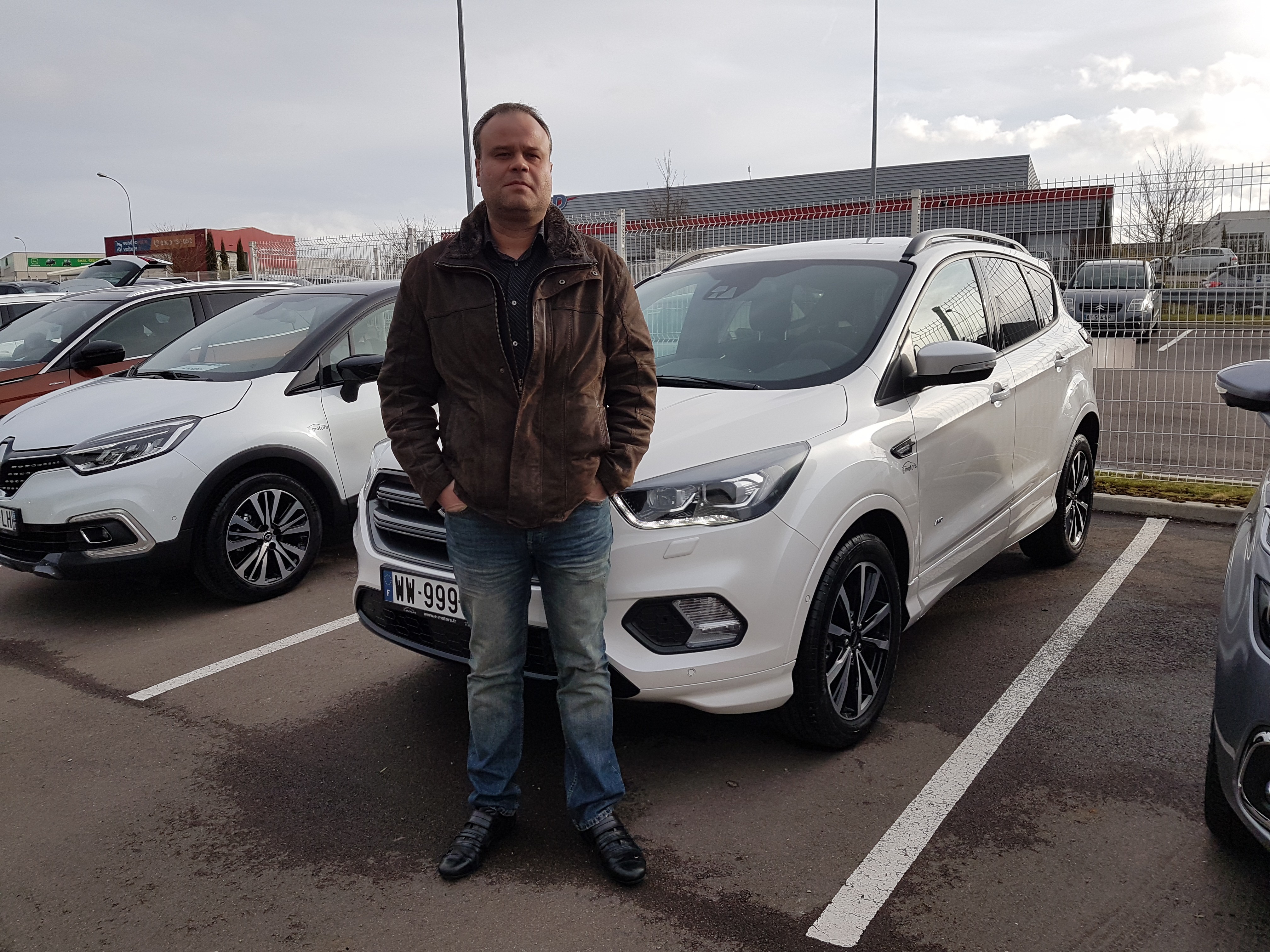 Avis-mandataire-auto-Emotors-Ford-Kuga-St-line-tdci-150-powershift-s-s-4x4.