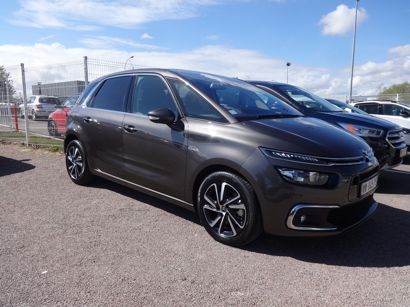 Avis-mandataire-auto-Emotors-Citroen-C4-picasso-Shine-bluehdi-150-s-s.