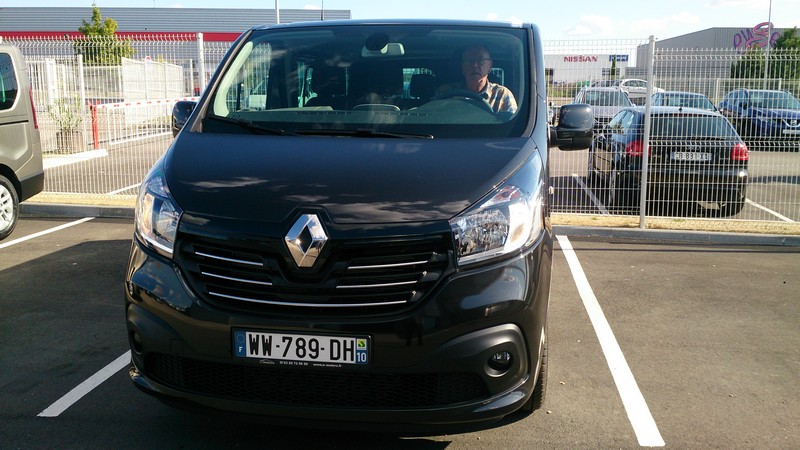 Avis-mandataire-auto-Emotors--Renault-trafic-combi-intens-dci-120-energy-9-places-.