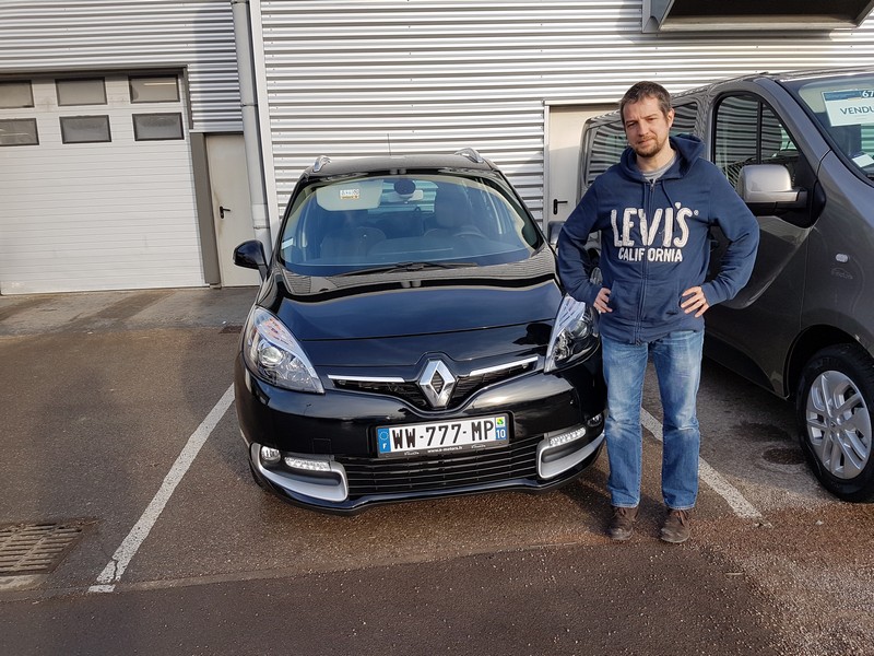Avis-mandataire-auto-Emotors-Renault-Grand-scenic-Grand-sc-nic-iii-luxe-dci-110-plus-7-places.