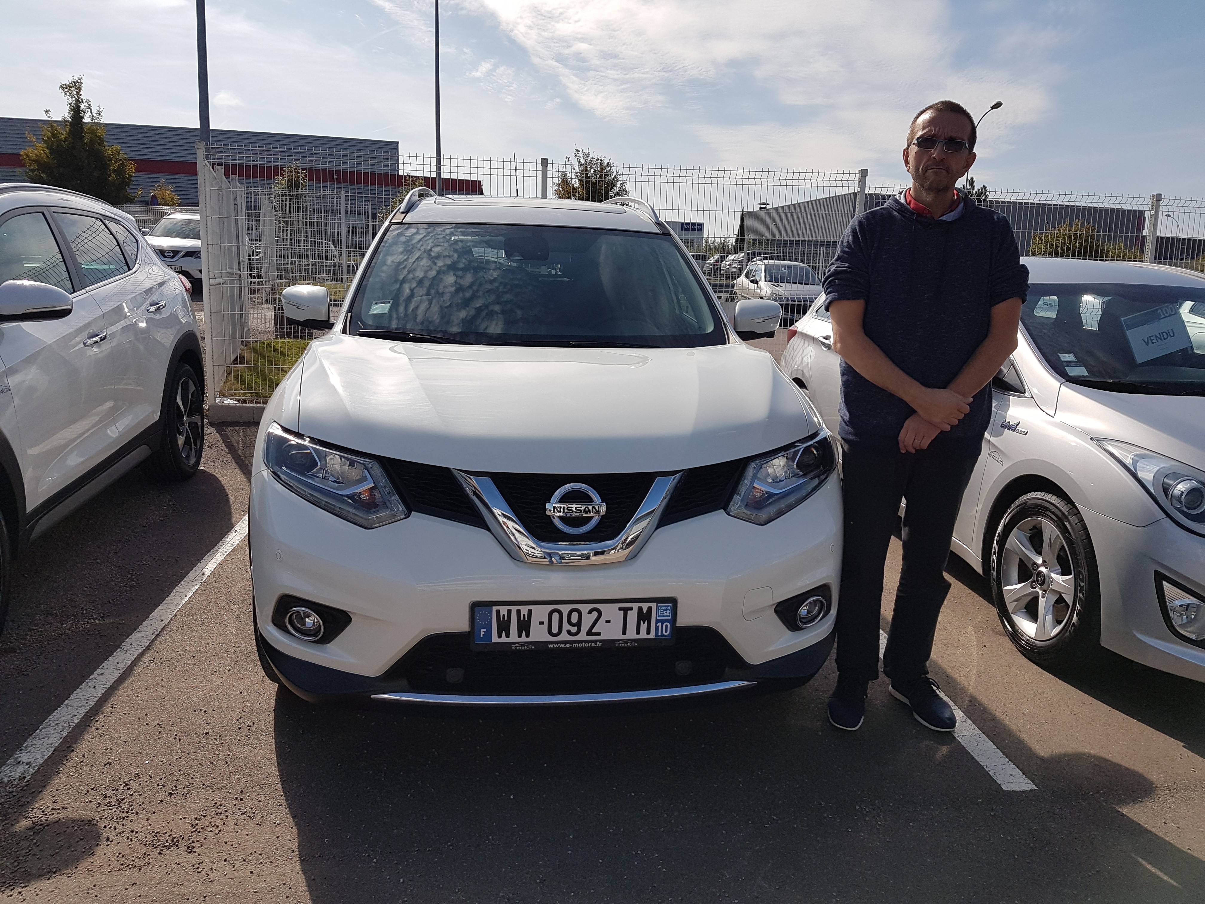 Avis-mandataire-auto-Emotors-Nissan-X-trail-Tekna-dci-177-xtronic-5pl-4x2.