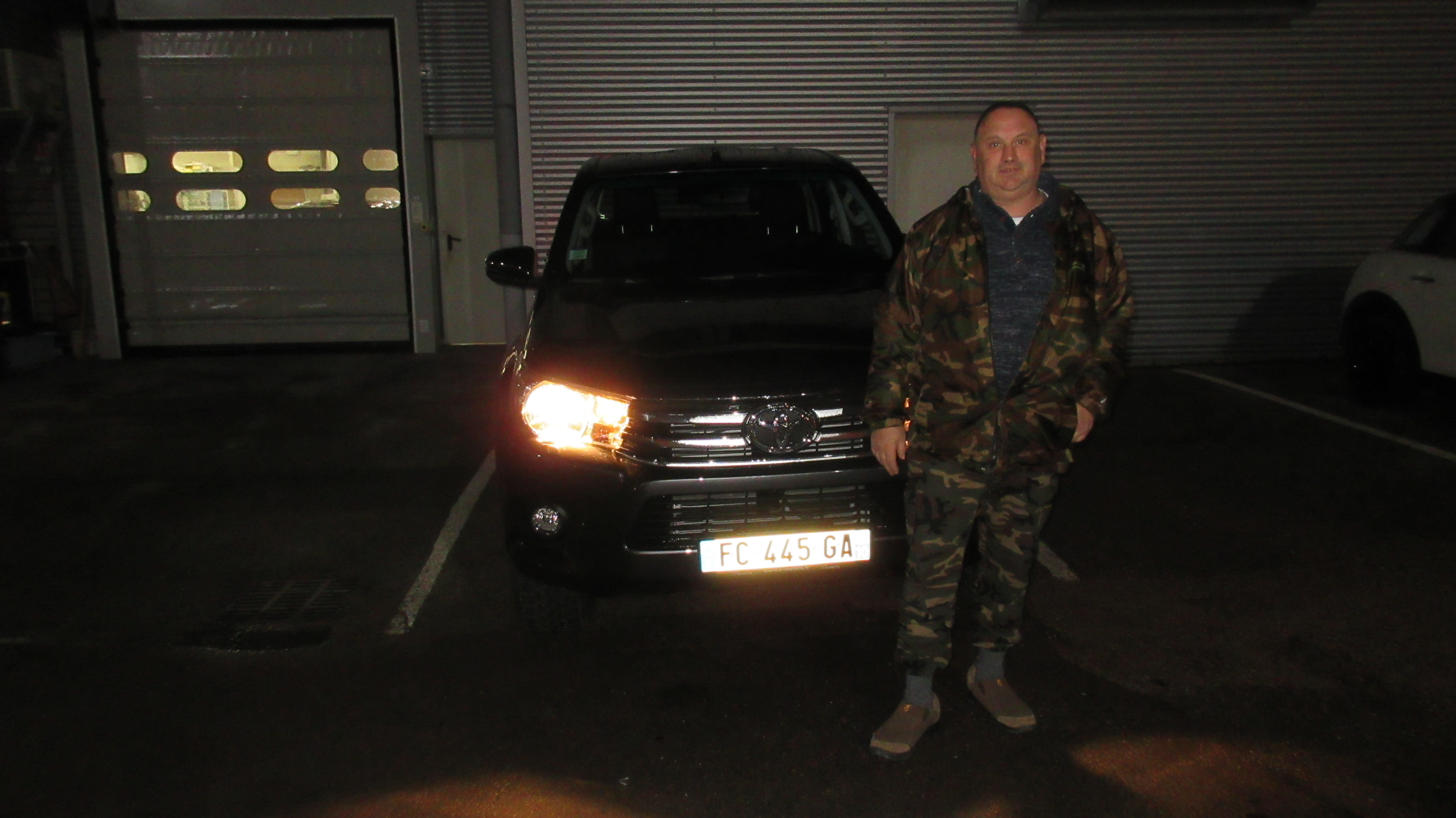 Avis-mandataire-auto-Emotors-Toyota-Hilux-Double-cabine-legende-4wd-150-d-4d.