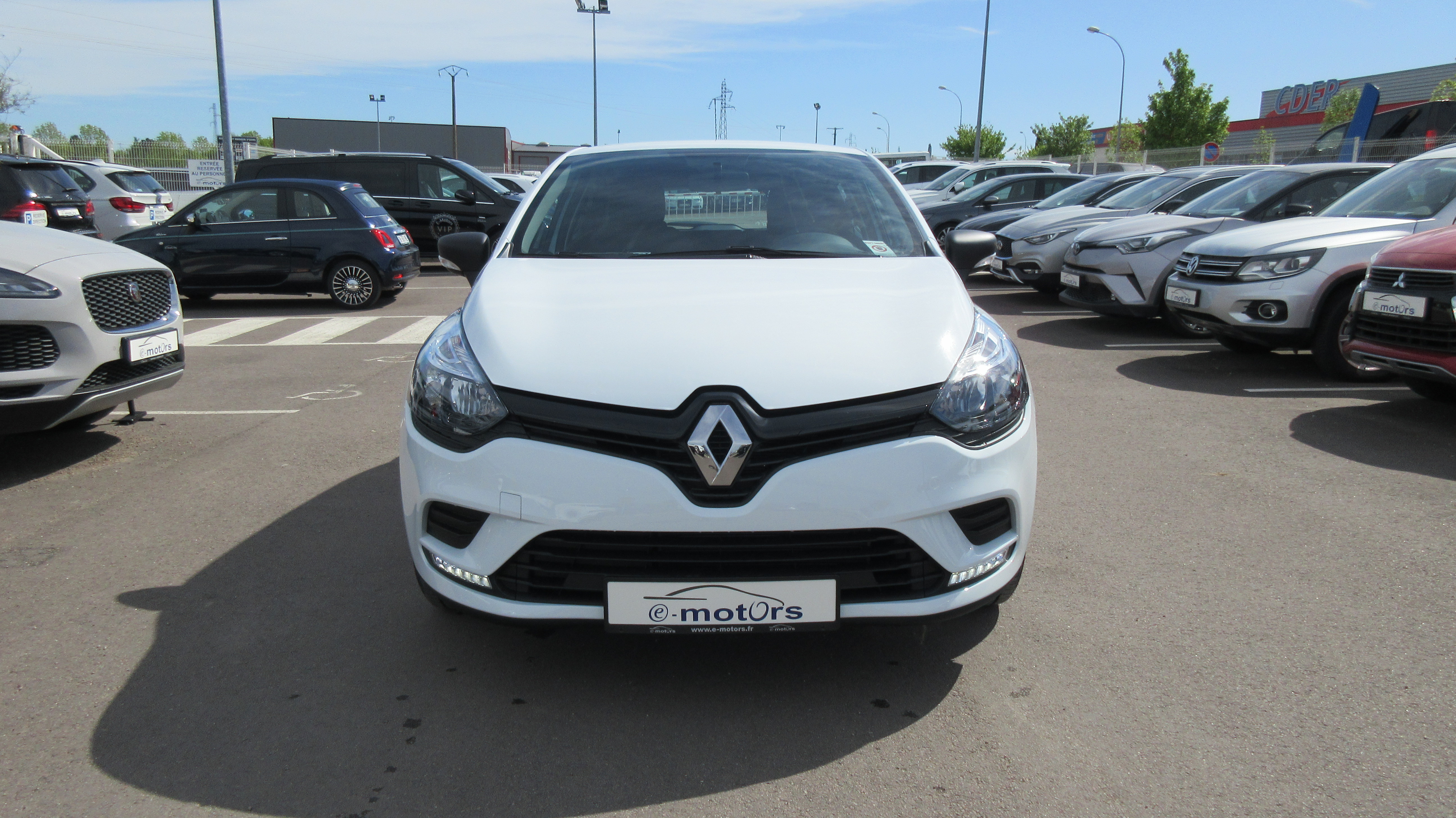 Avis-mandataire-auto-Emotors-Renault-Clio-Life-1-2-16v-75.