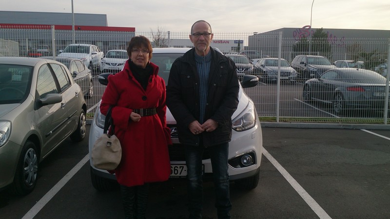 Avis-mandataire-auto-Emotors--Hyundai-ix35-pack-premium-crdi-115-4x2-plus-x-non-.