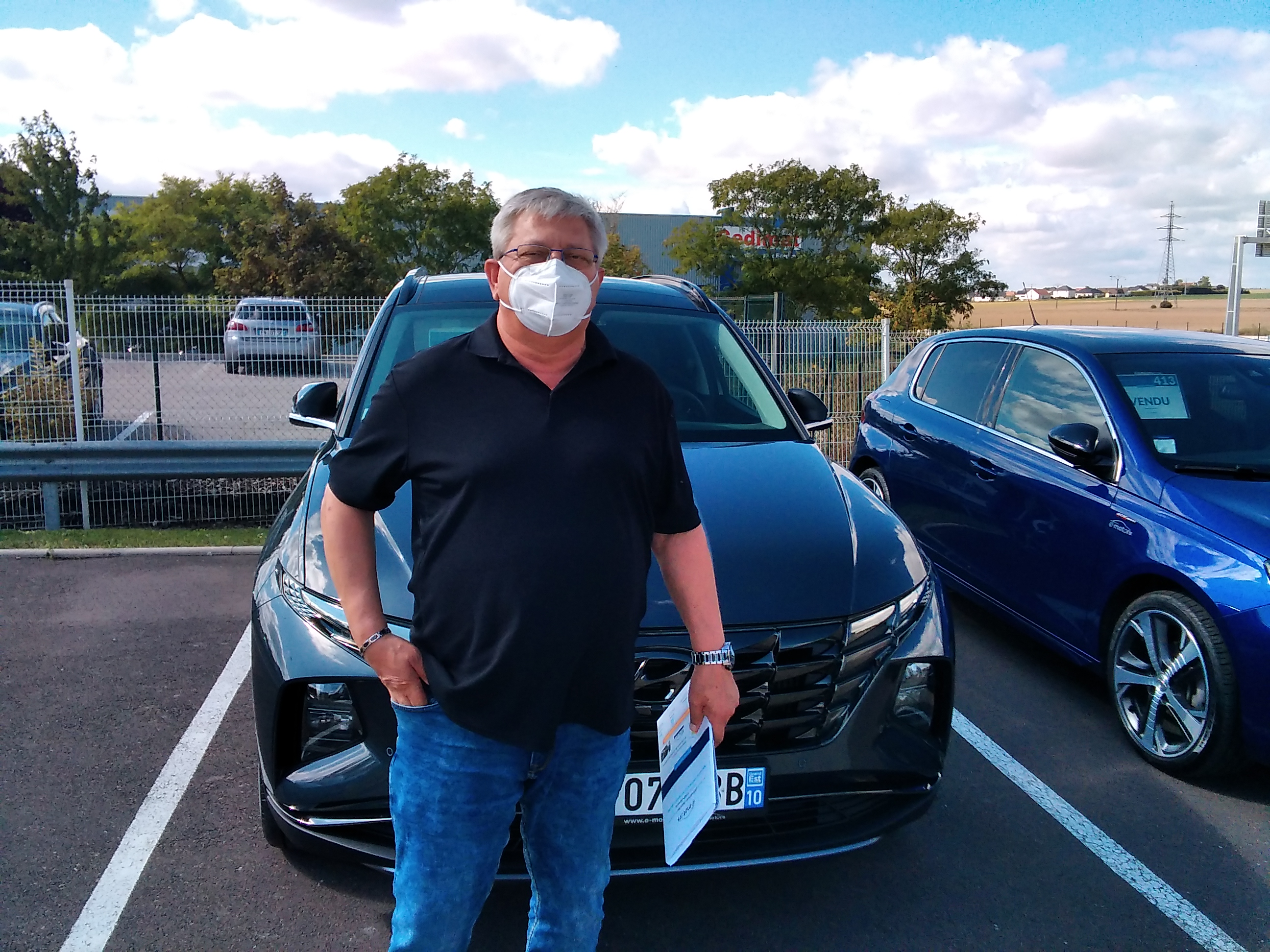 Avis-mandataire-auto-Emotors-Hyundai-Tucson-Executive-t-gdi-230-hybrid-bva-plus-suspensions-pilot-es-4x2.