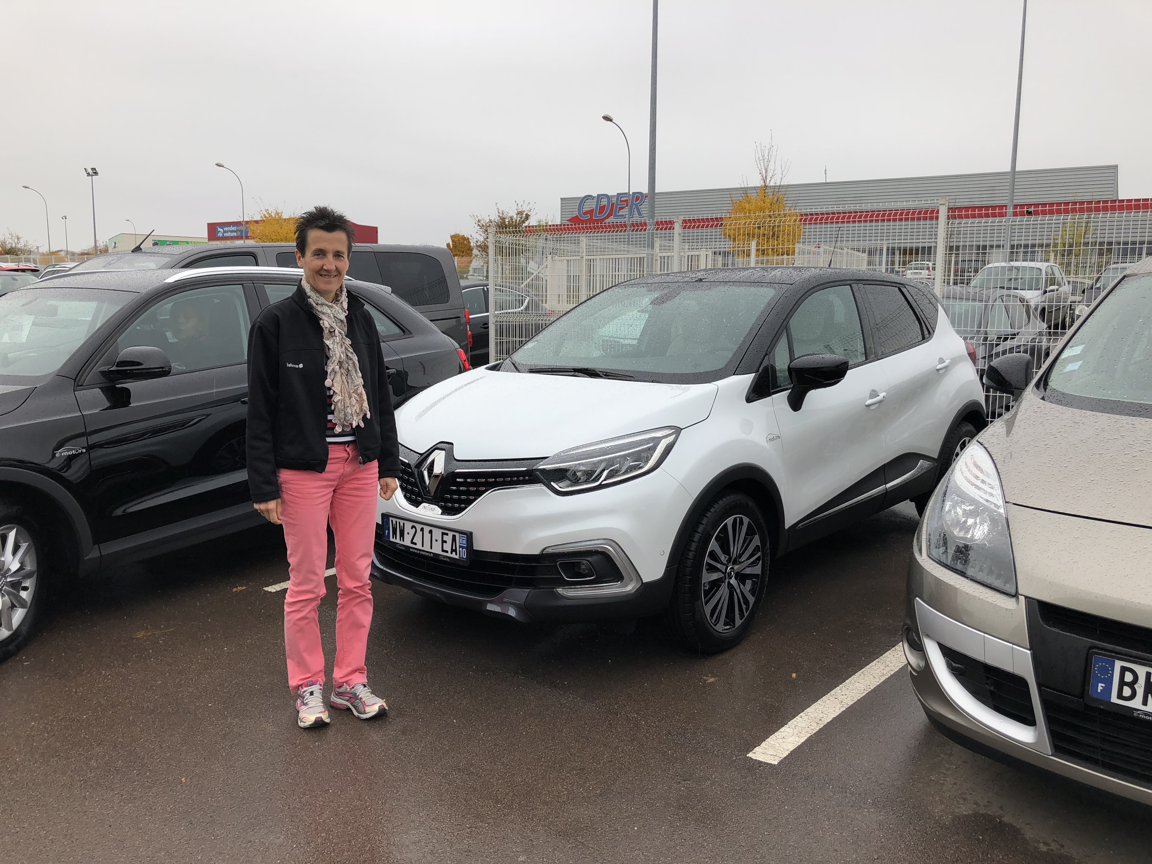 Avis-mandataire-auto-Emotors-Renault-Captur-Initiale-paris-dci-110-plus-toit-vitr.