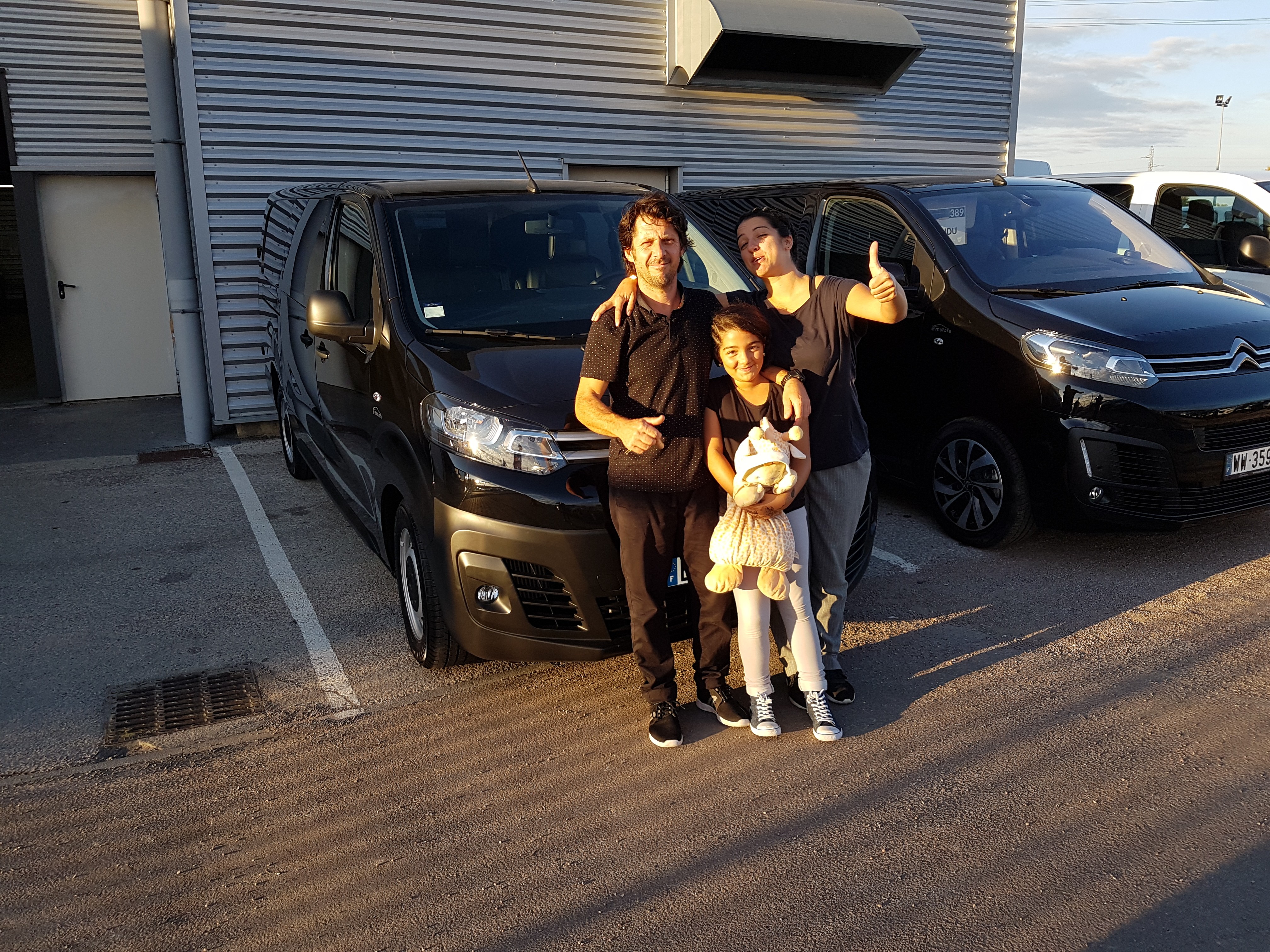 Avis-mandataire-auto-Emotors-Citroen-Jumpy-cabine-approfondie-Jumpy-cab-approfondie-xl-confort-bluehdi-120.