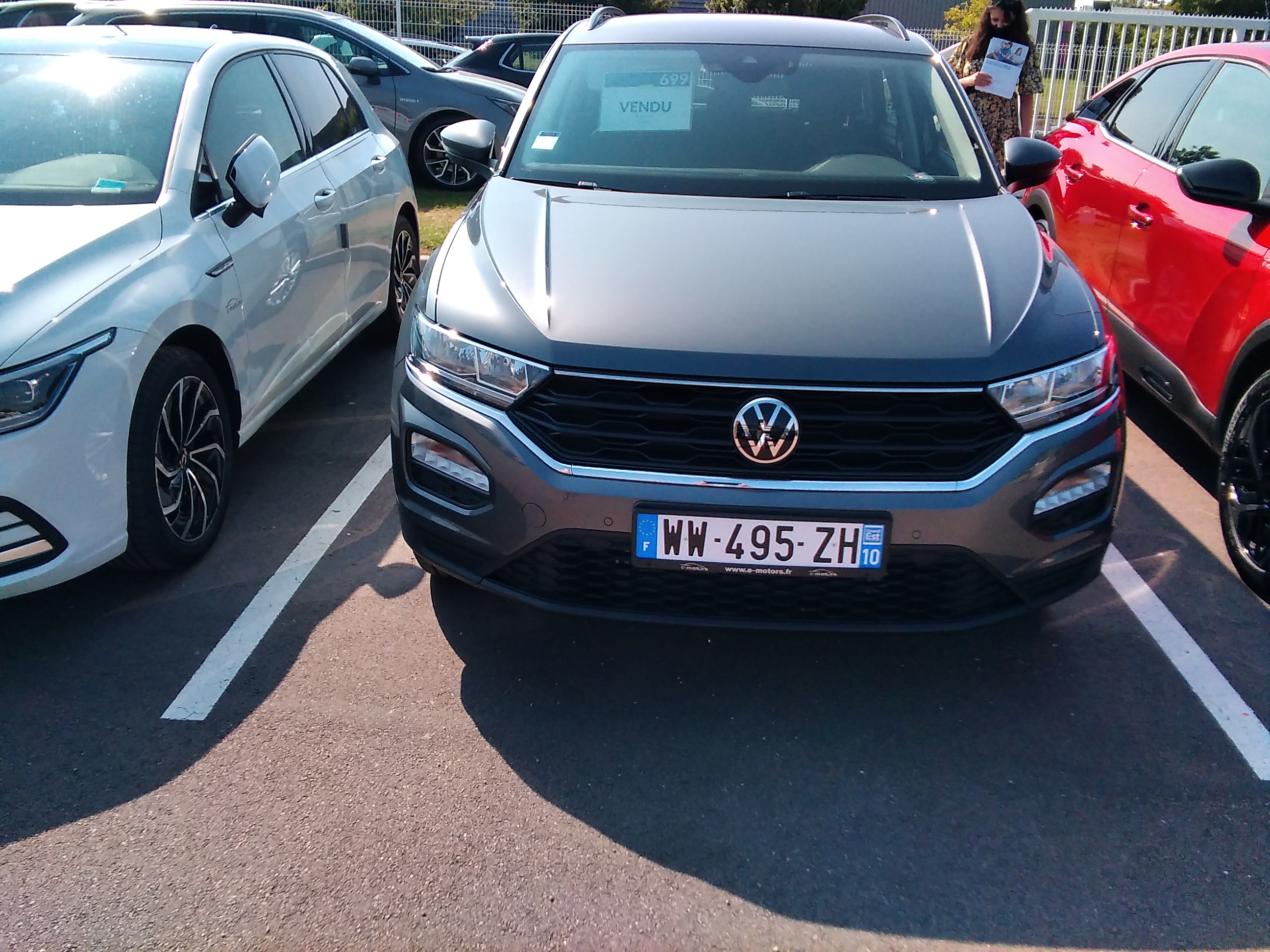 Avis-mandataire-auto-Emotors-Volkswagen-T-roc-Tsi-110-lounge-plus-app-connect-plus-pack-hiver.