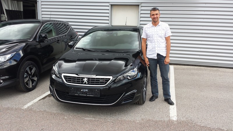 Avis-mandataire-auto-Emotors--Peugeot-308-gt-bluehdi-180-eat-.