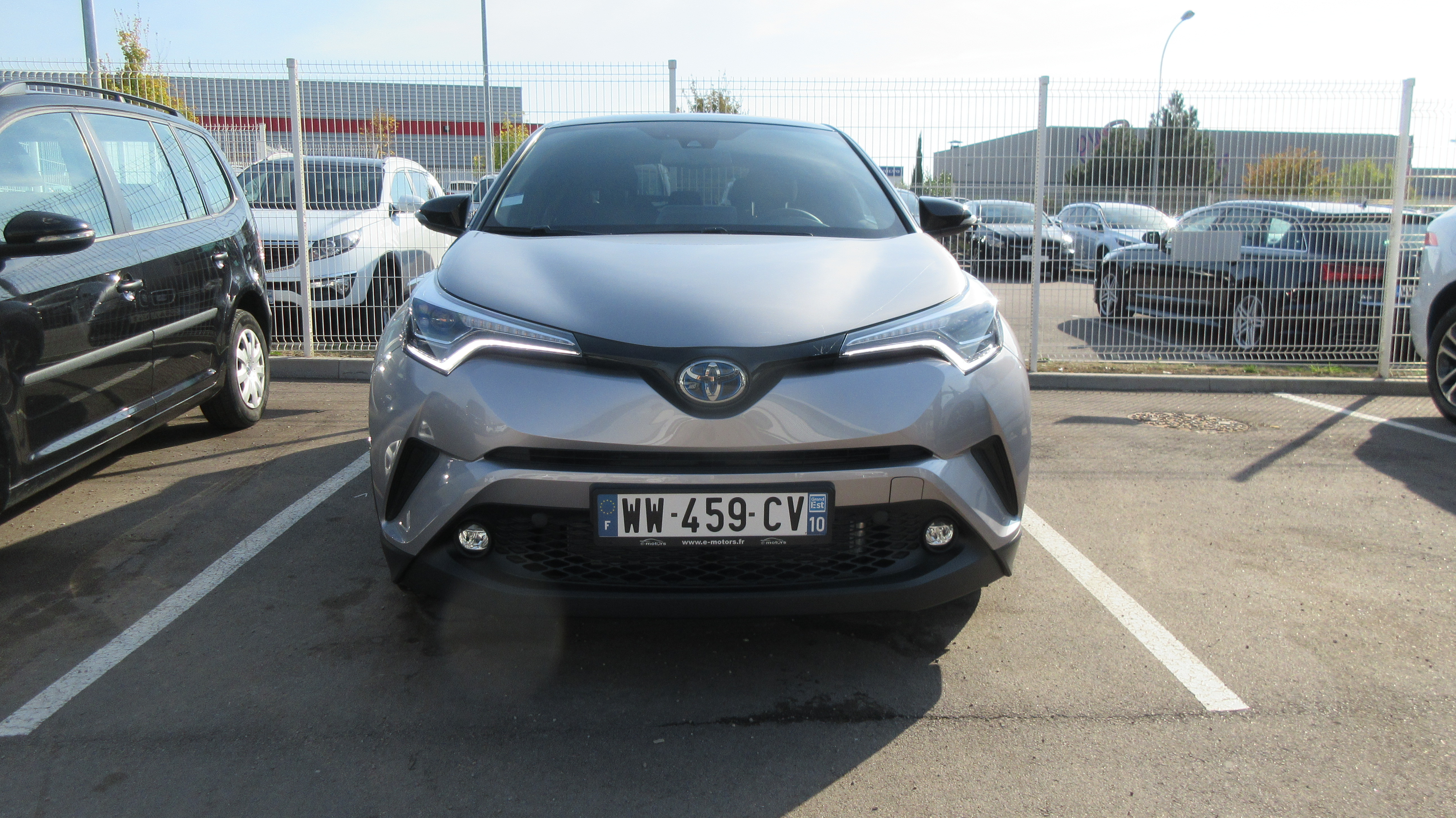 Avis-mandataire-auto-Emotors-Toyota-C-hr-hybride-Graphic-122h.