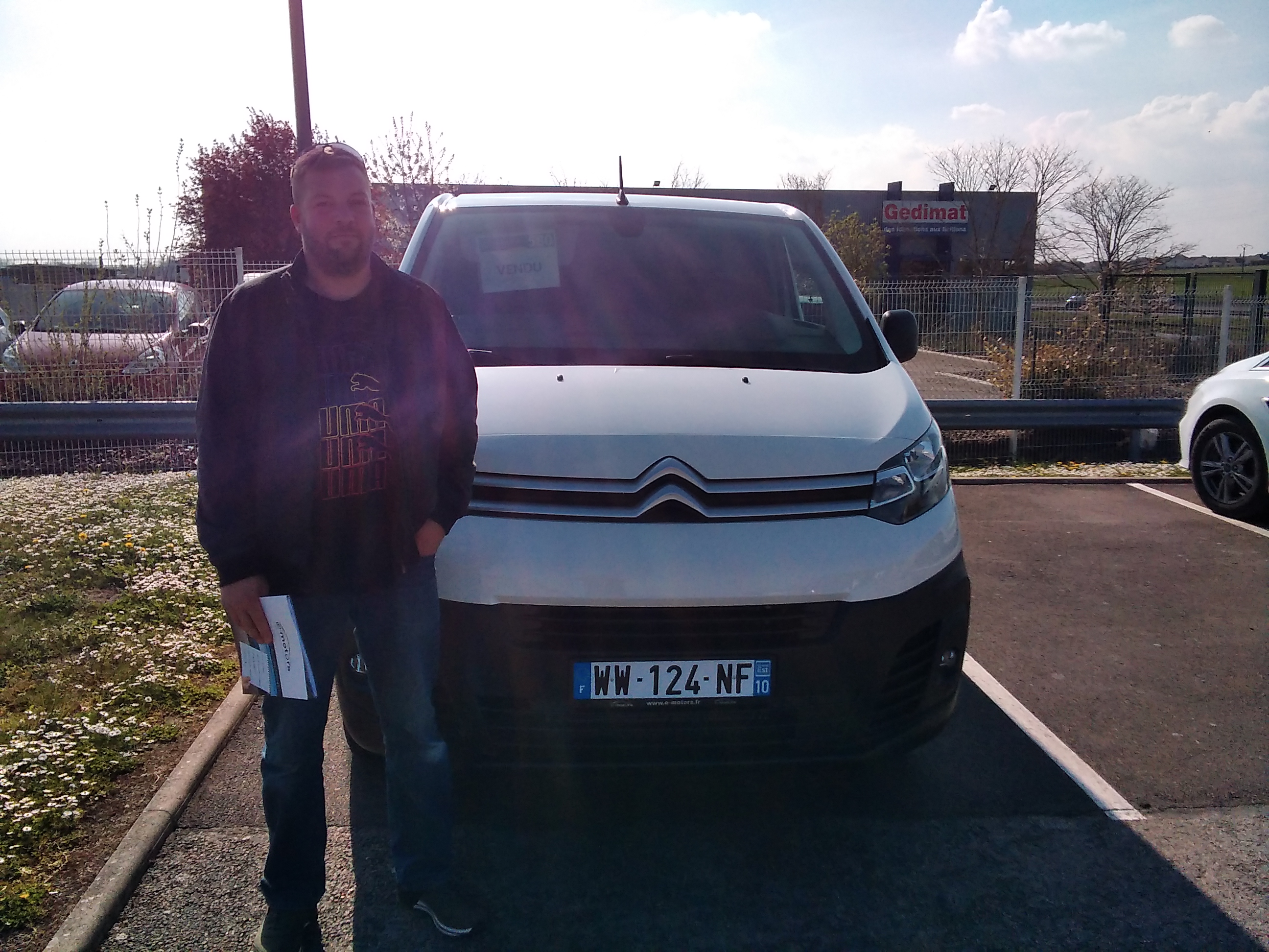 Avis-mandataire-auto-Emotors-Citroen-Jumpy-fourgon-Club-m-bluehdi-180-s-s-eat8-plus-gps.