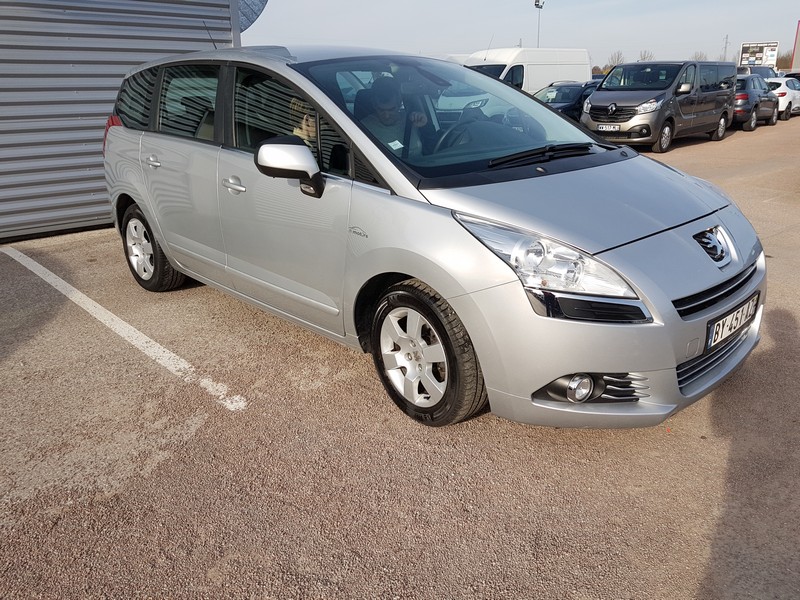 Avis-mandataire-auto-Emotors-Peugeot-5008-Active-hdi-150-7places.
