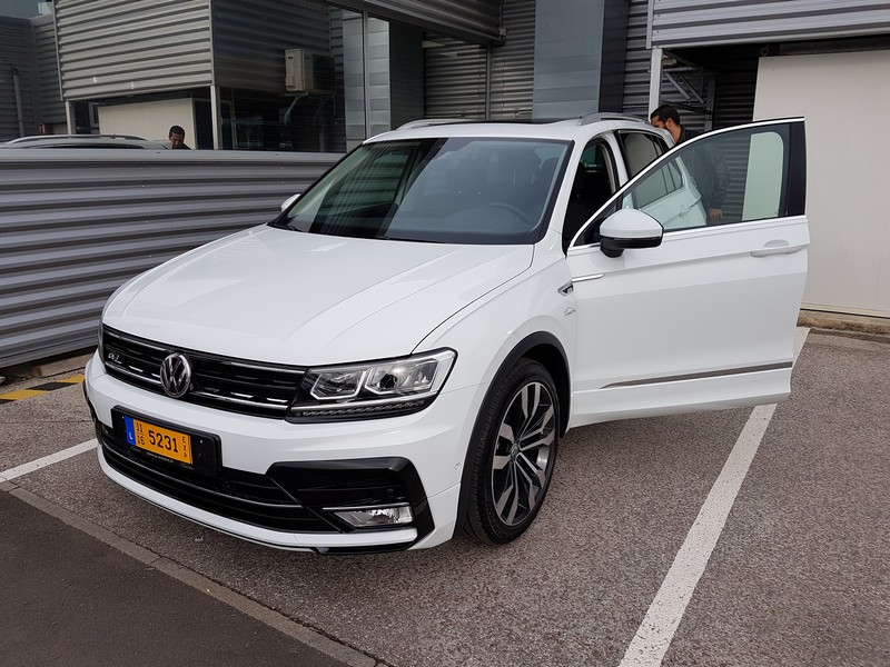 Avis-mandataire-auto-Emotors-Volkswagen-Tiguan-2-confortline-tdi-150-r-line-plus-toit-panoramique-plus-jantes-20.