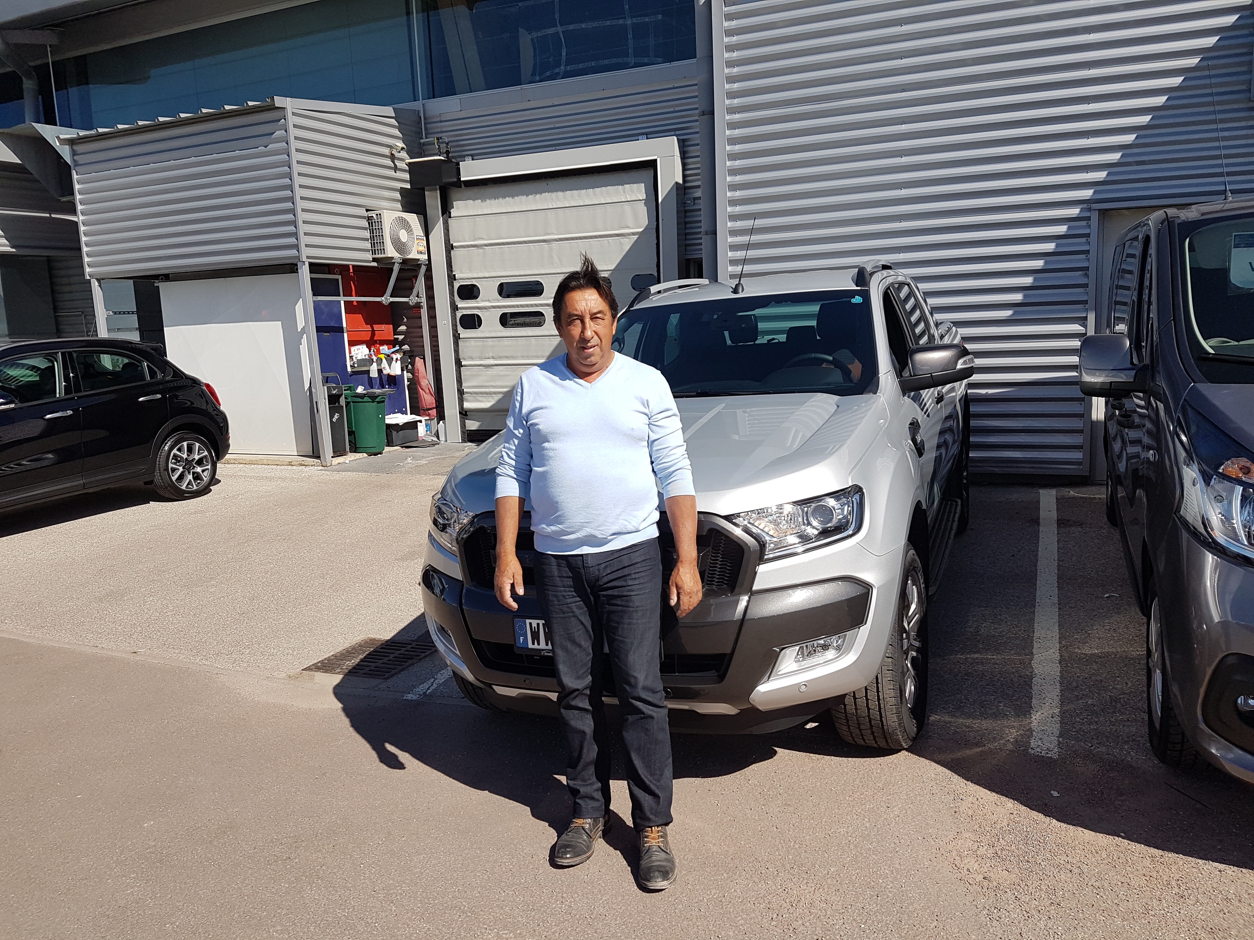 Avis-mandataire-auto-Emotors-Ford-Ranger-Double-cabine-wildtrak-tdci-200-4x4-automatique.