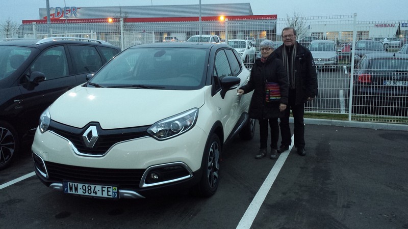 Avis-mandataire-auto-Emotors--Renault-captur-helly-hansen-tce-120-edc-.