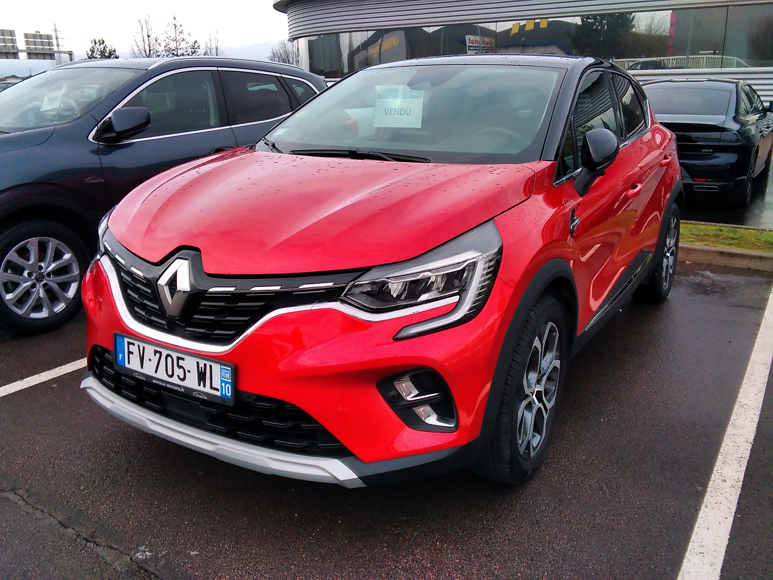 Avis-mandataire-auto-Emotors-Renault-Captur-Blue-dci-115-edc-intens.