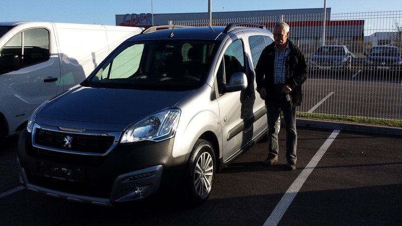 Avis-mandataire-auto-Emotors--Peugeot-partner-tepee-outdoor-bluehdi-120-s-s-.