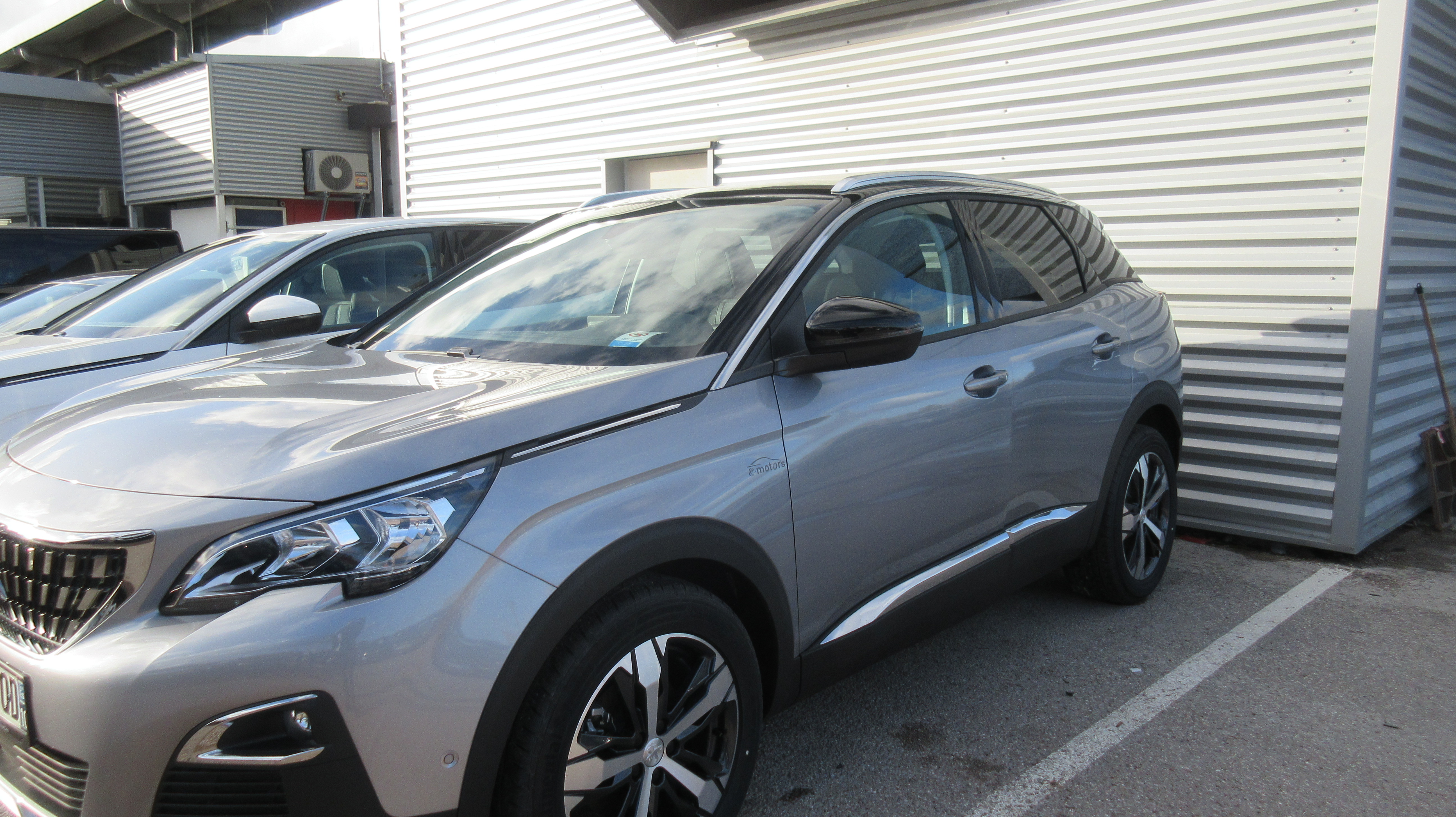 Avis-mandataire-auto-Emotors-Peugeot-3008-Allure-bluehdi-130-s-s.