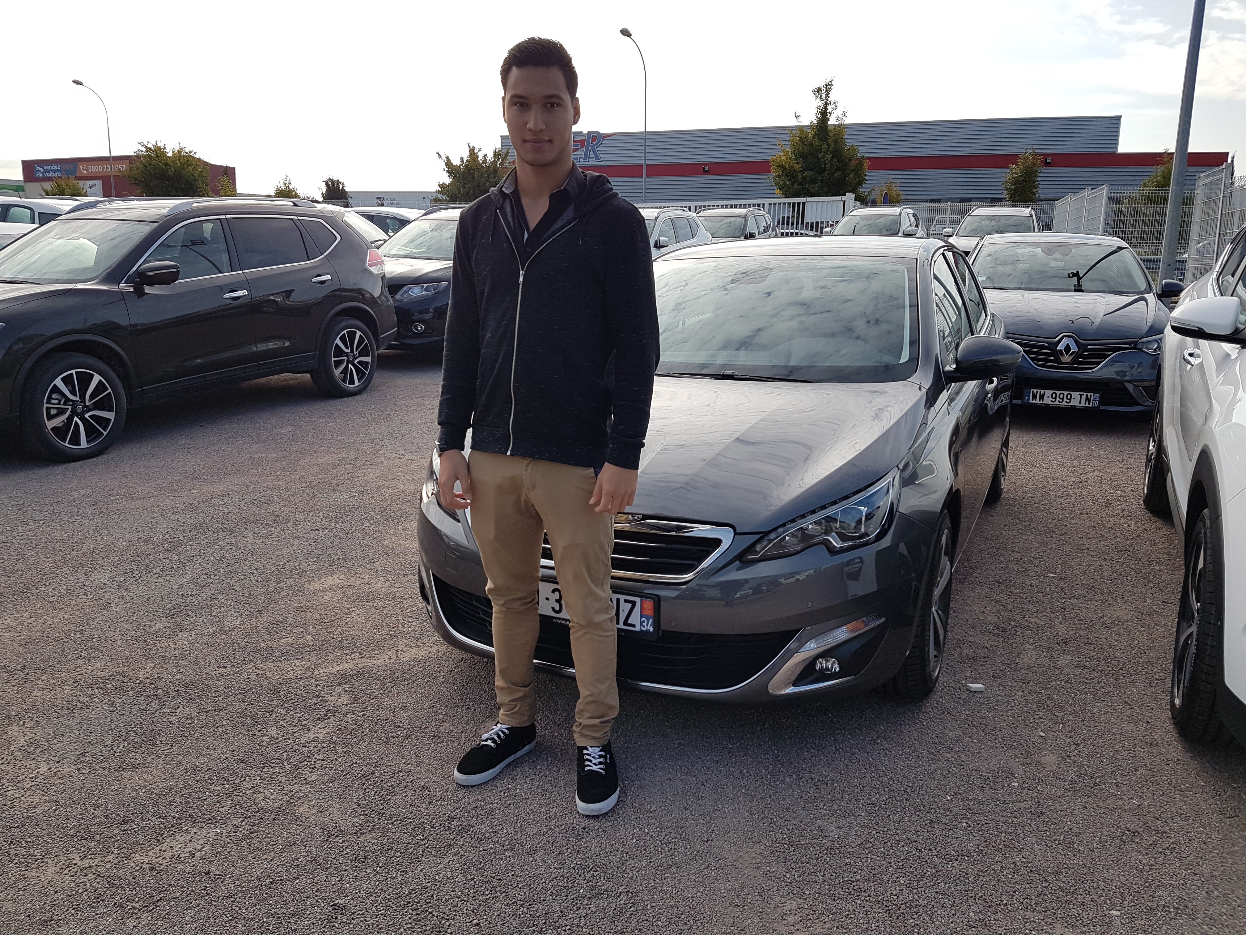 Avis-mandataire-auto-Emotors-Peugeot-308-Allure-bluehdi-120-plus-jantes-17.