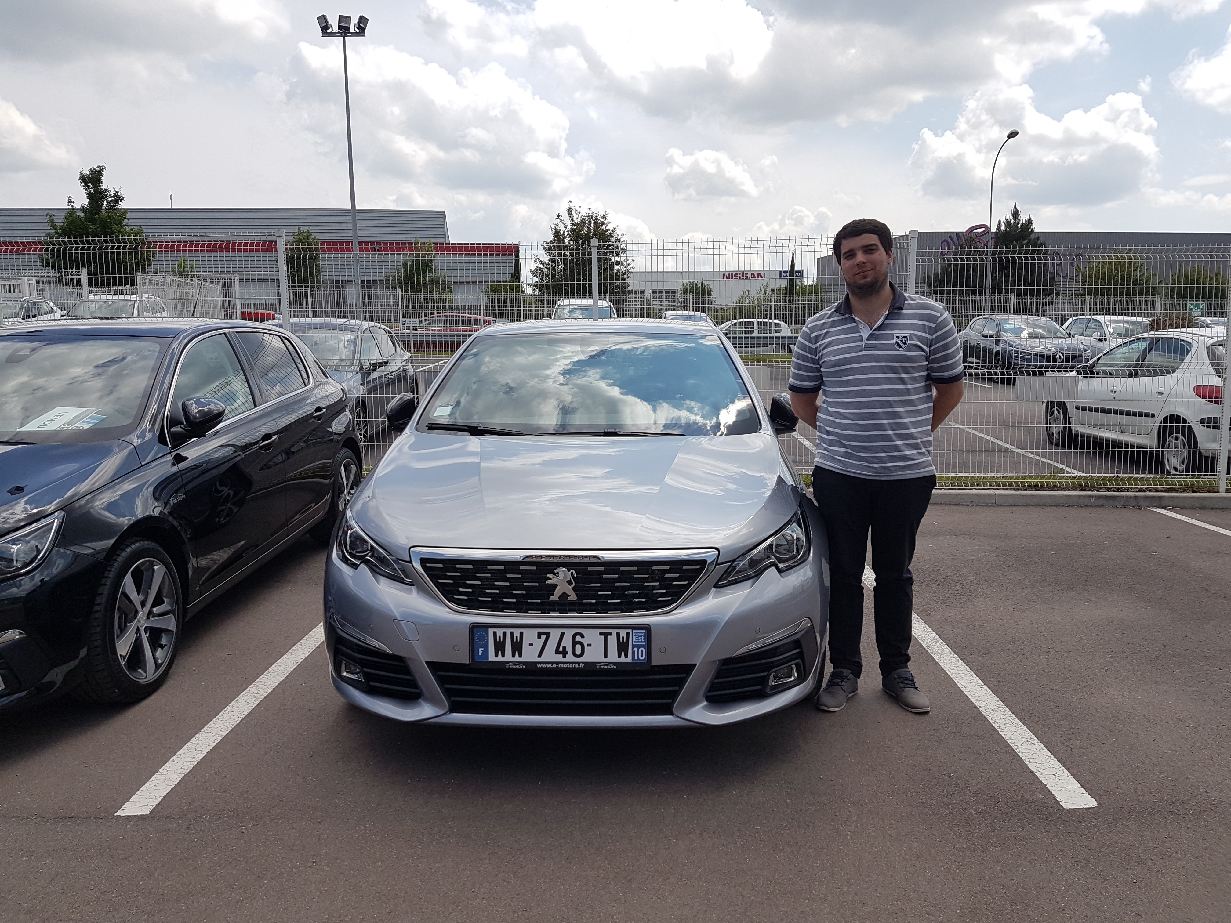 Avis-mandataire-auto-Emotors-Peugeot-308-Gt-line-puretech-130-eat6-s-s.