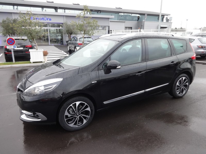 Avis-mandataire-auto-Emotors--Renault-grand-scenic-iii-bose-dci-130-energy-7-places-plus-toit-vitr-.