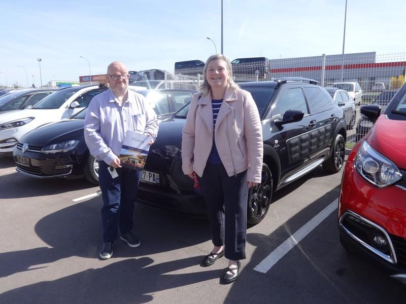 Avis-mandataire-auto-Emotors-Citroen-C4-cactus-Shine-puretech-82.