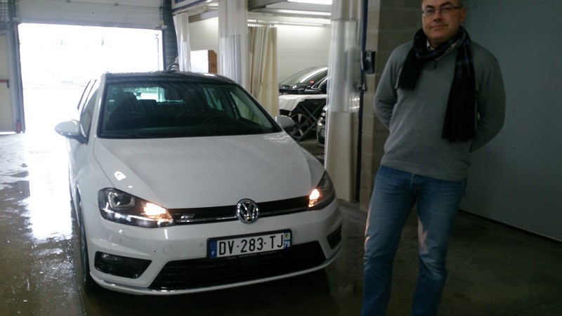 Avis-mandataire-auto-Emotors--Volkswagen-golf-carat-r-line-tsi-150-act-plus-x-non-plus-toit-panoramique-.