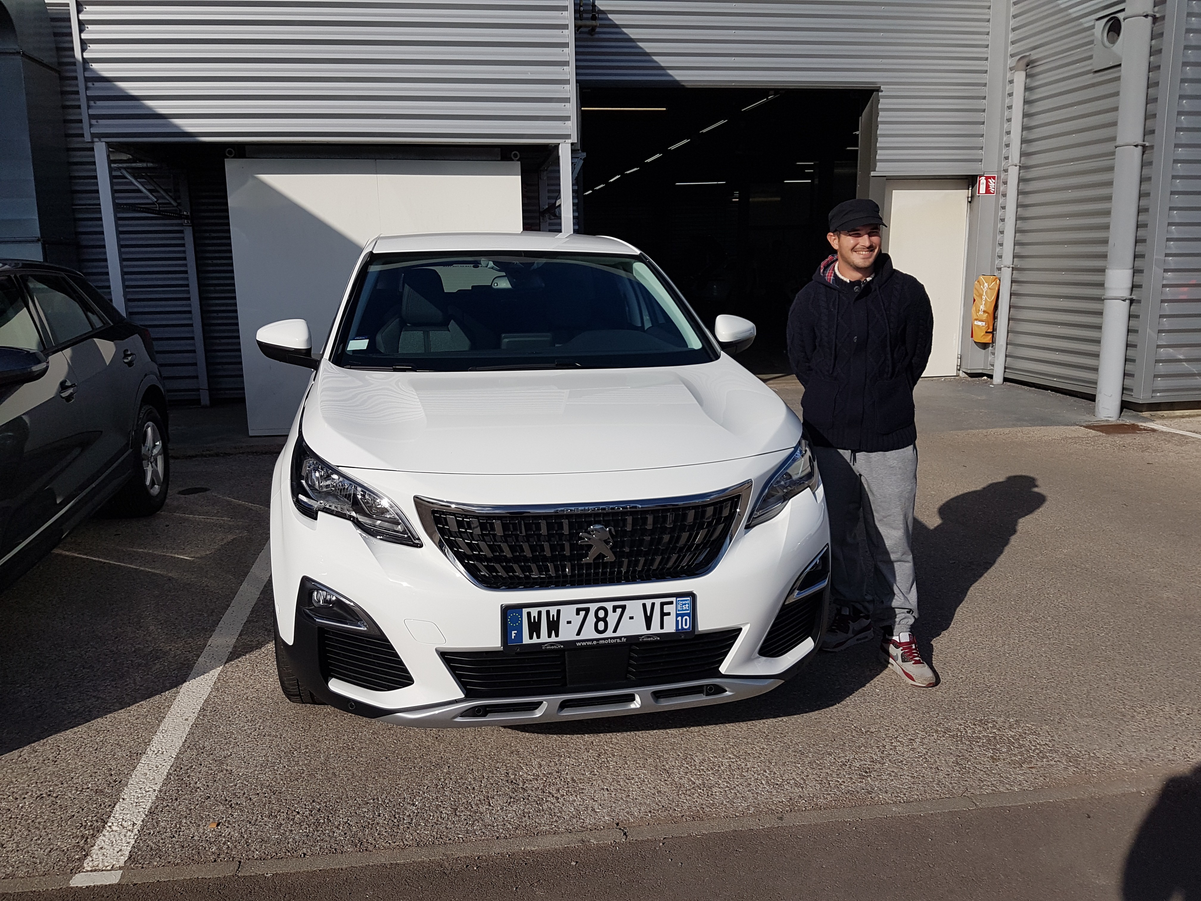 Avis-mandataire-auto-Emotors-Peugeot-3008-Allure-bluehdi-120-s-s.