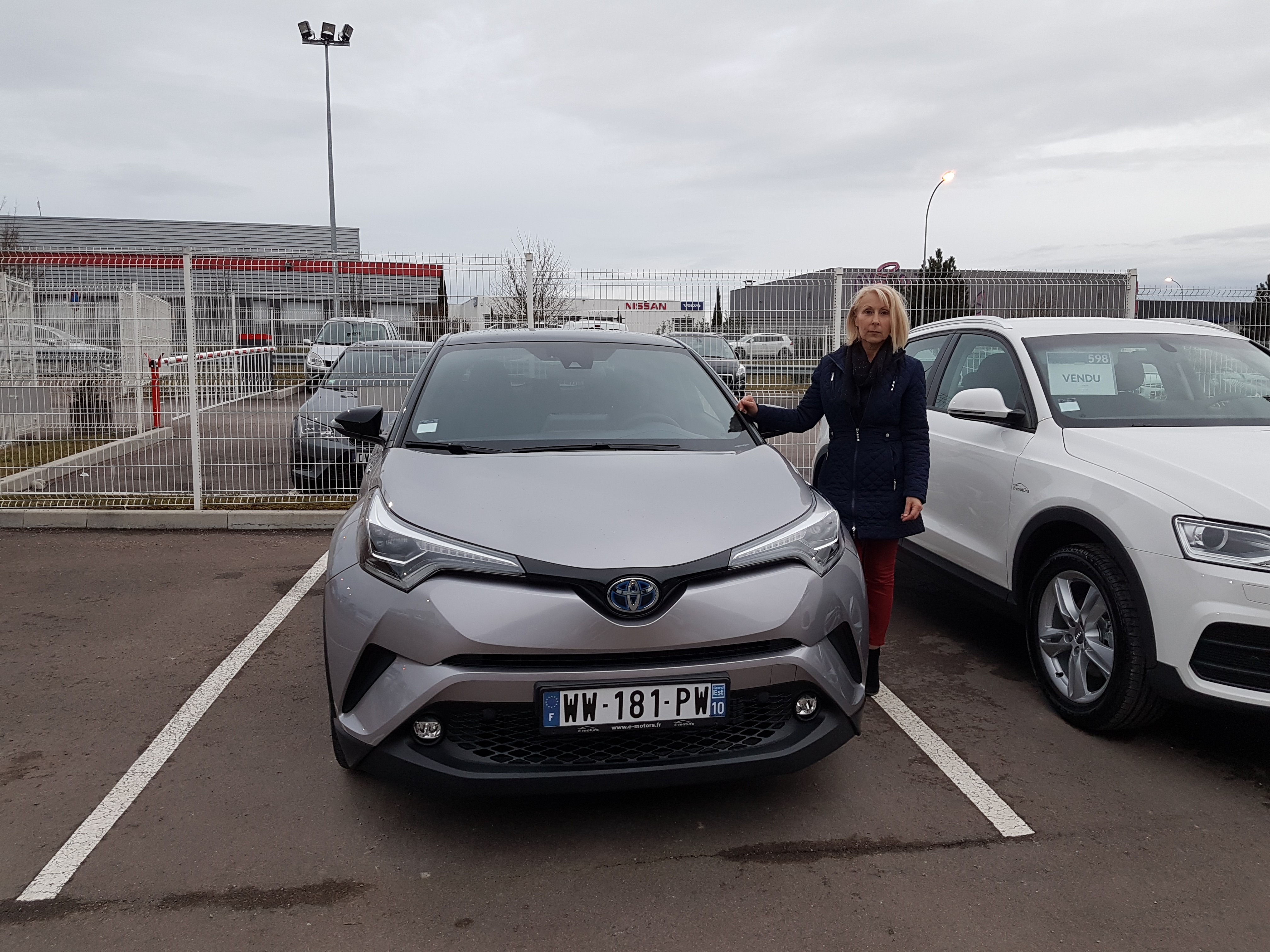 Avis-mandataire-auto-Emotors-Toyota-C-hr-hybride-Graphic-122h.