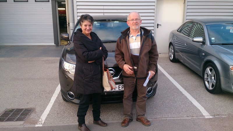 Avis-mandataire-auto-Emotors--Nissan-qashqai-connect-edition-dci-130-xtronic-4x2-plus-safety-shield-.