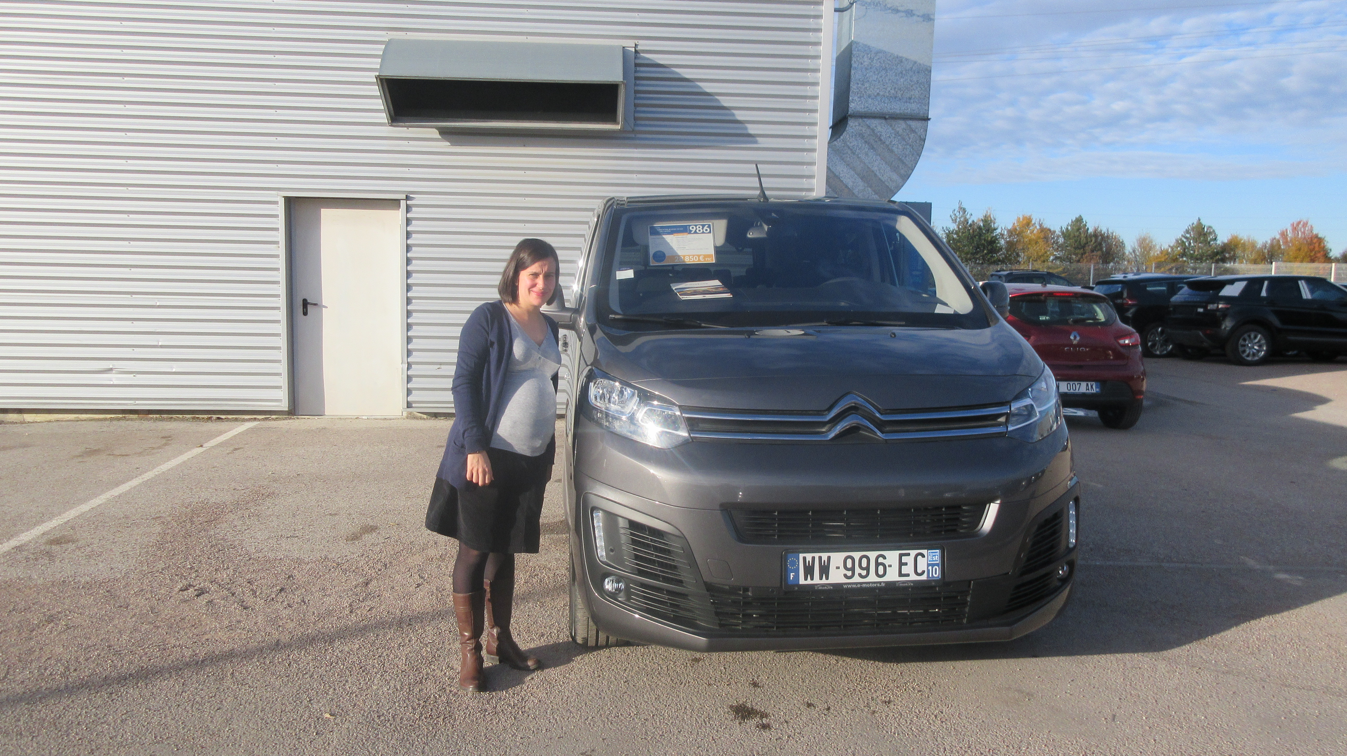 Avis-mandataire-auto-Emotors-Citroen-Spacetourer-Feel-m-bluehdi-150-s-s-plus-gps-cam-ra.