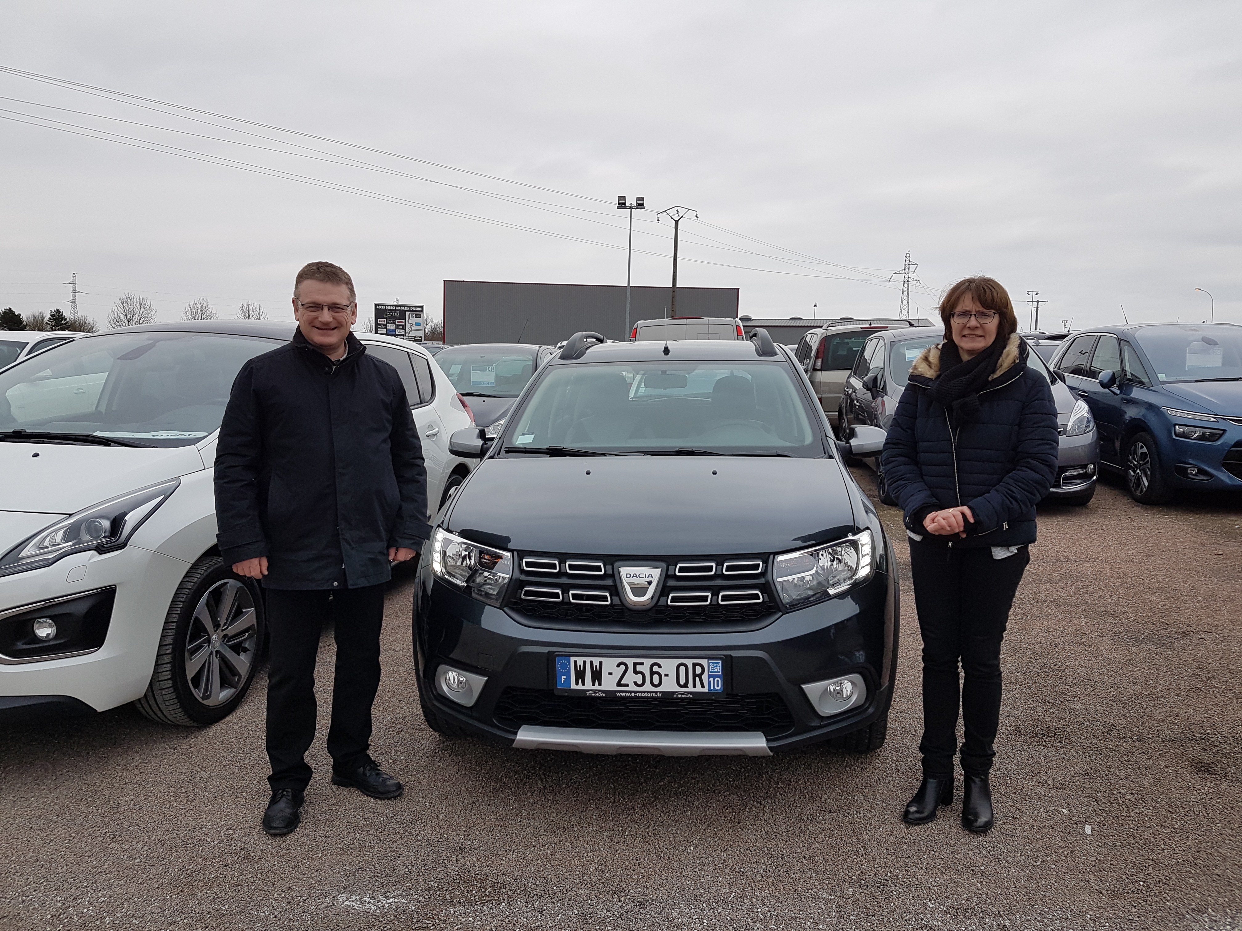 Avis-mandataire-auto-Emotors-Dacia-Sandero-Stepway-tce-90.