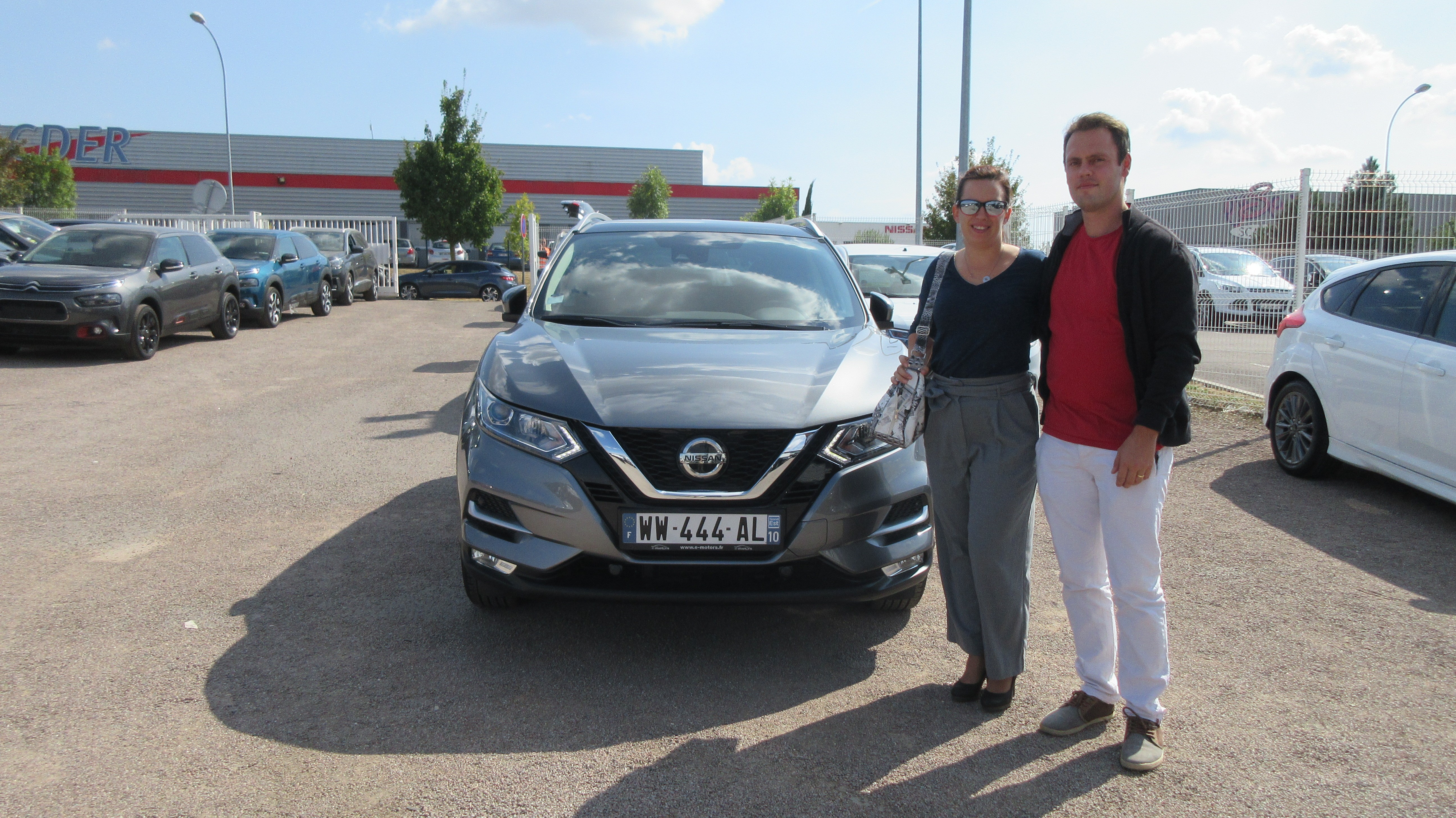 Avis-mandataire-auto-Emotors-Nissan-Qashqai-N-connecta-dci-130-4x2-plus-pack-design.