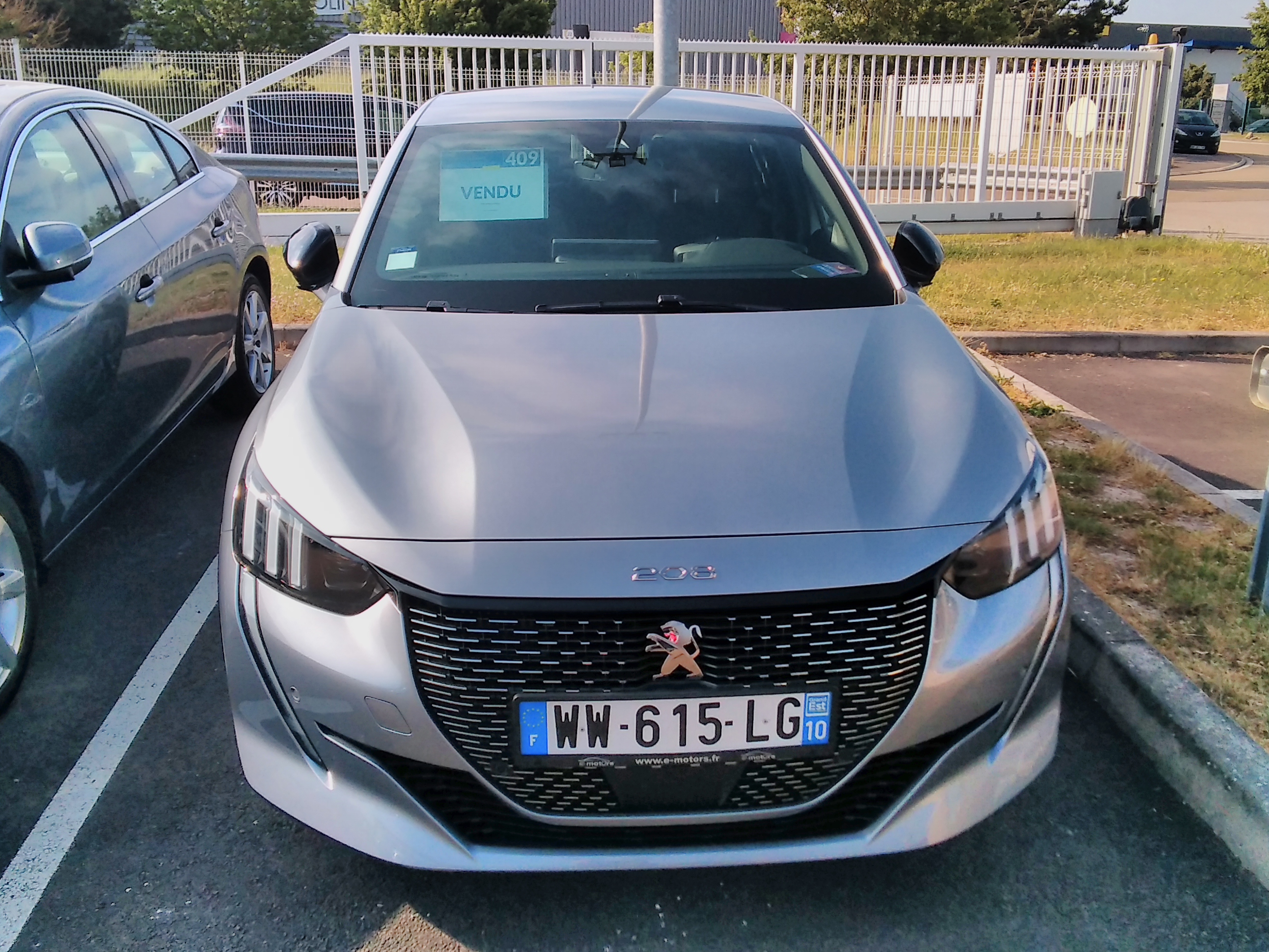 Avis-mandataire-auto-Emotors-Peugeot-208-Gt-puretech-100-s-s-eat8.