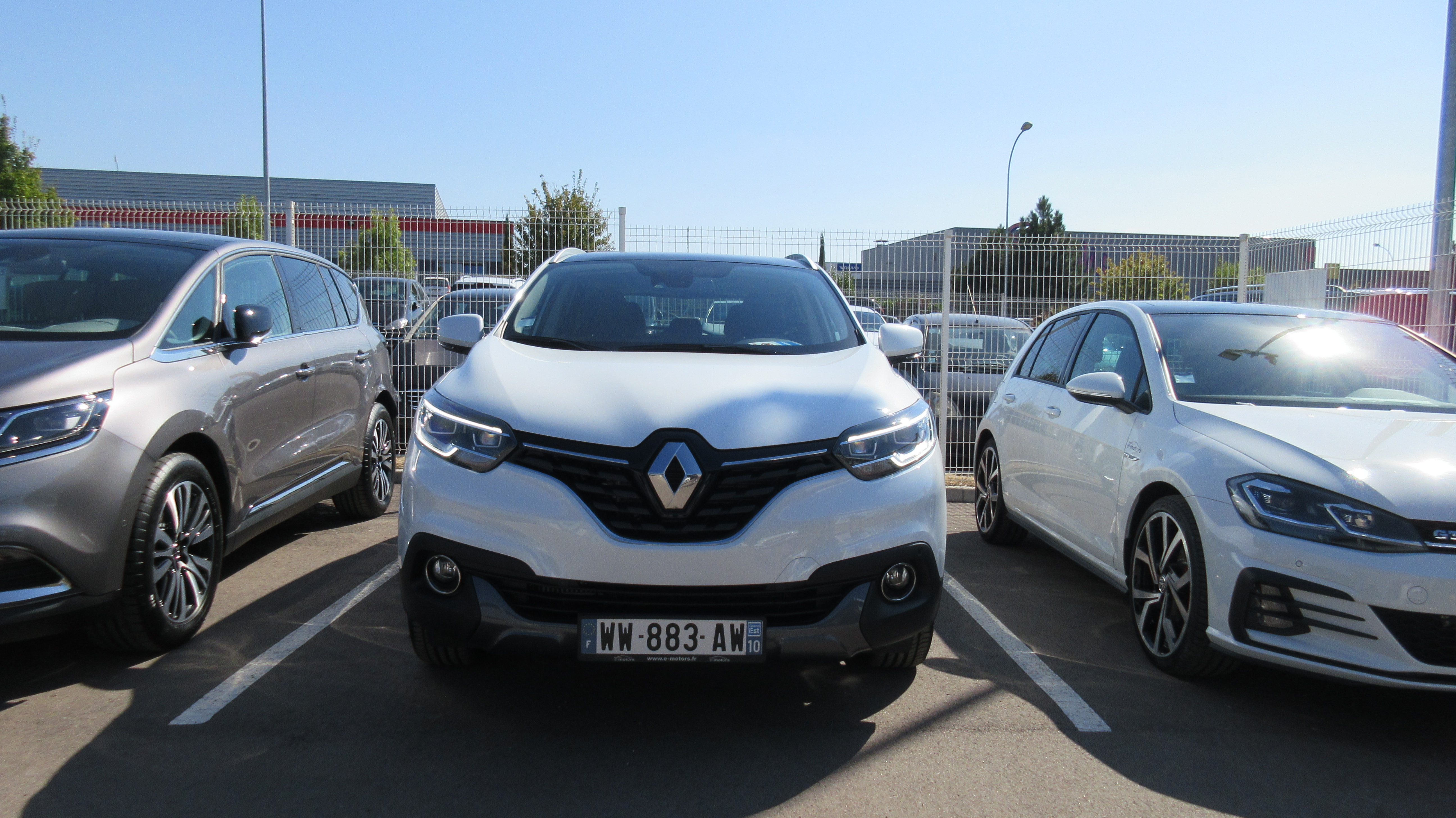Avis-mandataire-auto-Emotors-Renault-Kadjar-Intens-dci-130-energy-plus-toit-vitr.