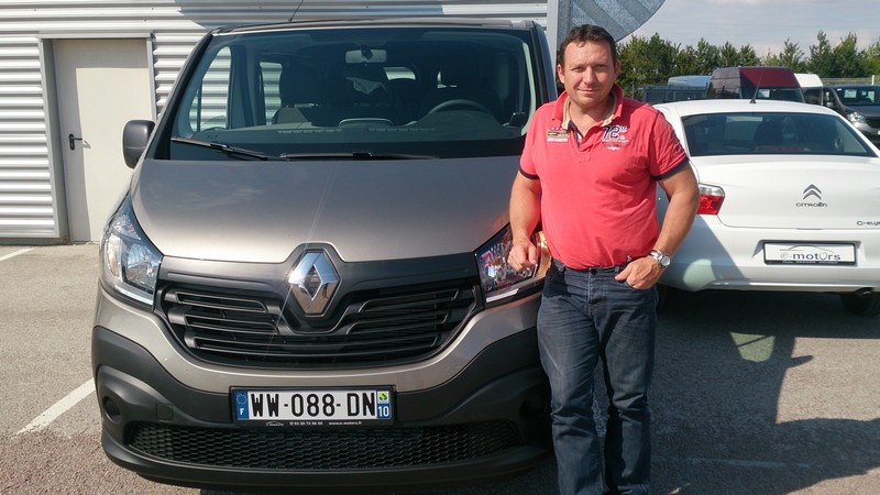 Avis-mandataire-auto-Emotors--Renault-trafic-cabine-approfondie-grand-confort-l2h1-dci-140-energy-plus-gps-.