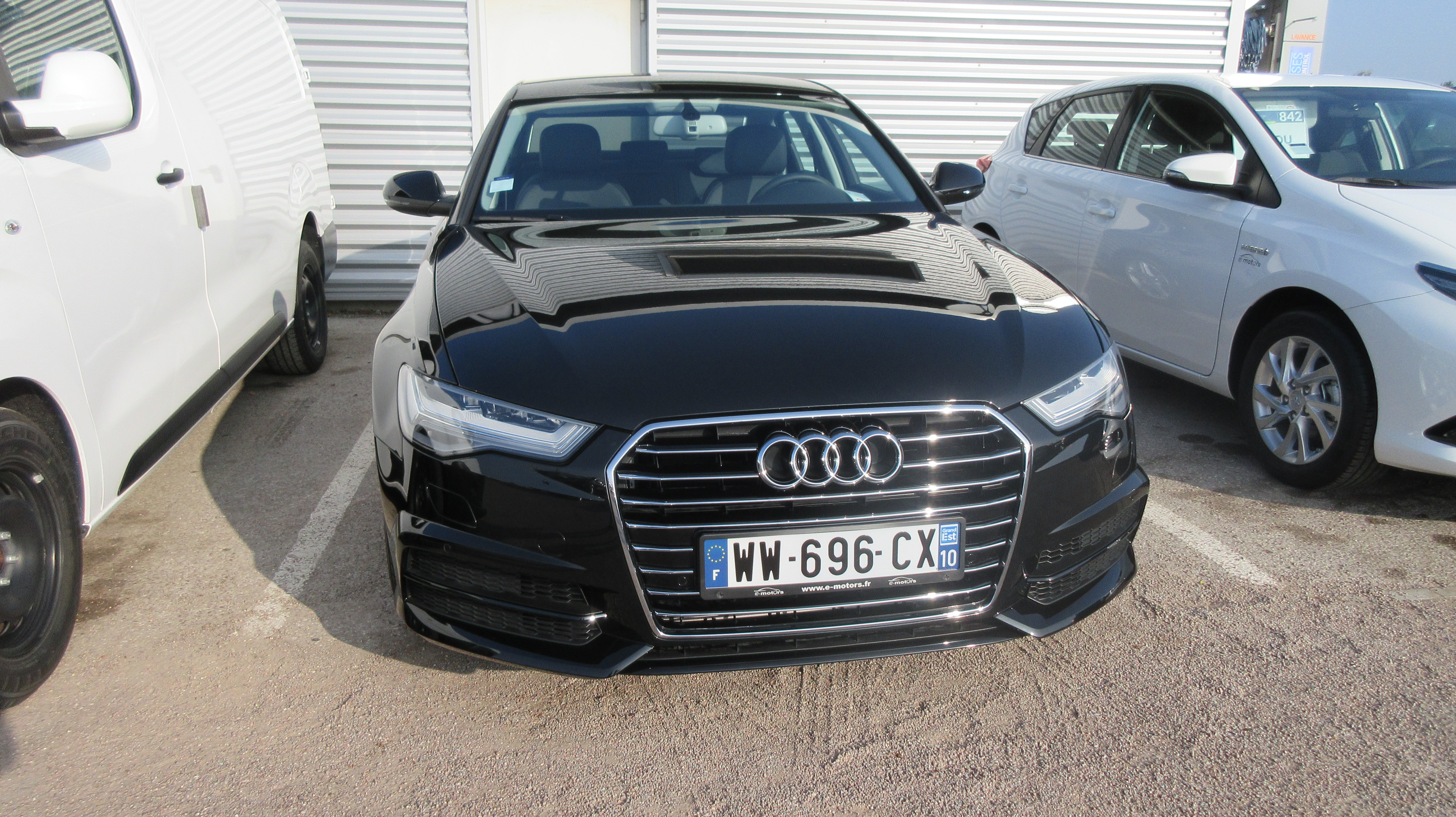 Avis-mandataire-auto-Emotors-Audi-A6-Ambiente-tdi-190-ultra-s-tronic-7-plus-suspension-adaptative-navi.