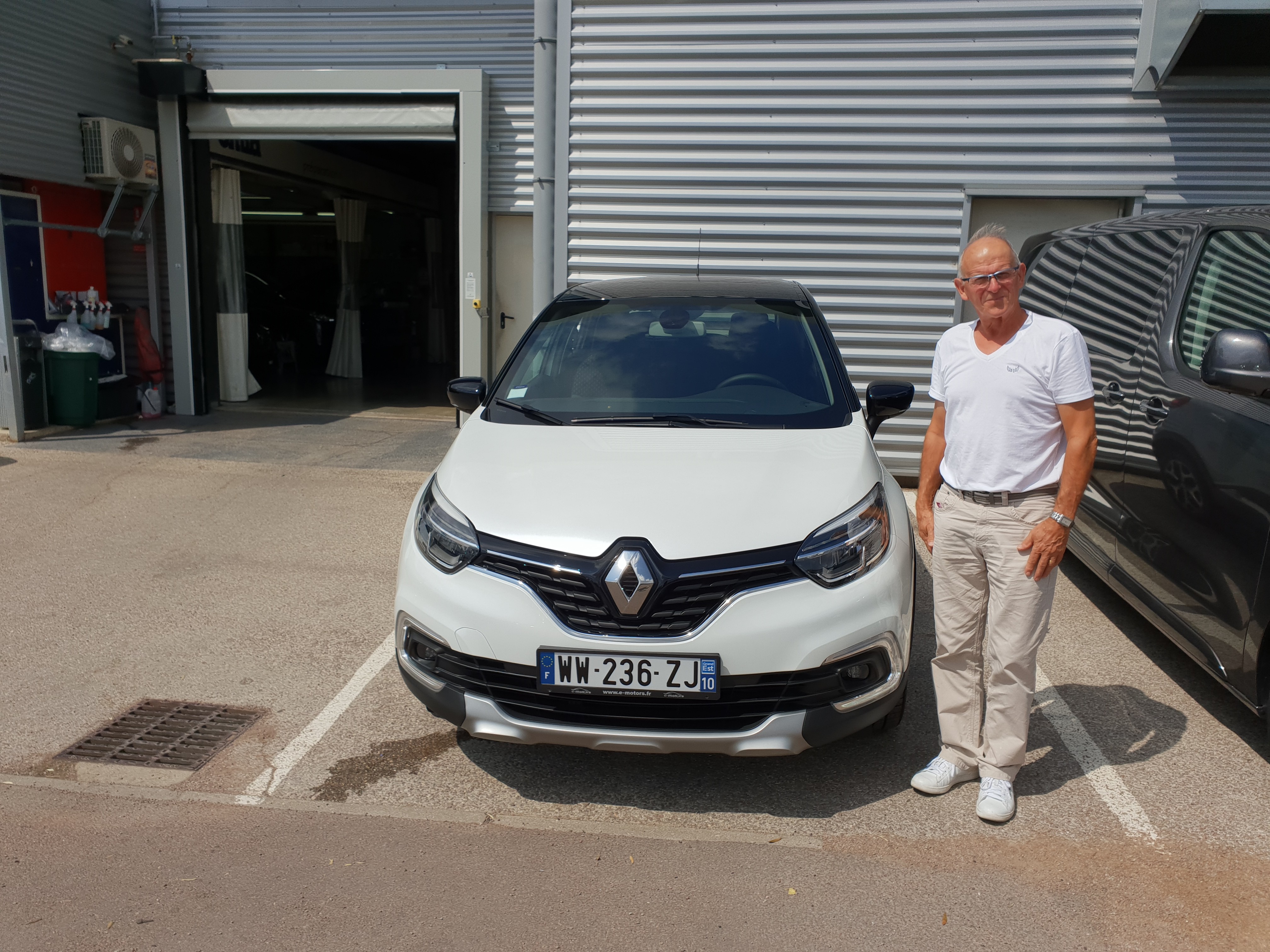 Avis-mandataire-auto-Emotors-Renault-Captur-Intens-dci-90-energy-edc.