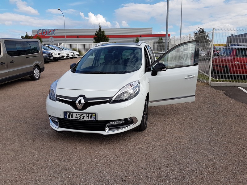 Avis-mandataire-auto-Emotors-Renault-Grand-scenic-Grand-sc-nic-iii-bose-dci-130-energy-7places-plus-toit-vitr.